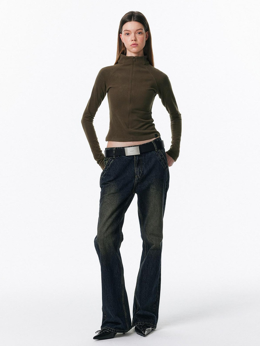 ALINNVSTUDIO Retro Washed Lowrise Micro Flare Cotton Button Fly Women Commute Flared Jeans