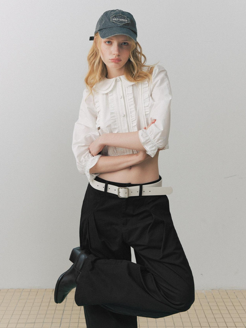 DeleteEx Keeps Shape High Waist Cropped Lace Puff Sleeve Doll Collar Women White Blouses