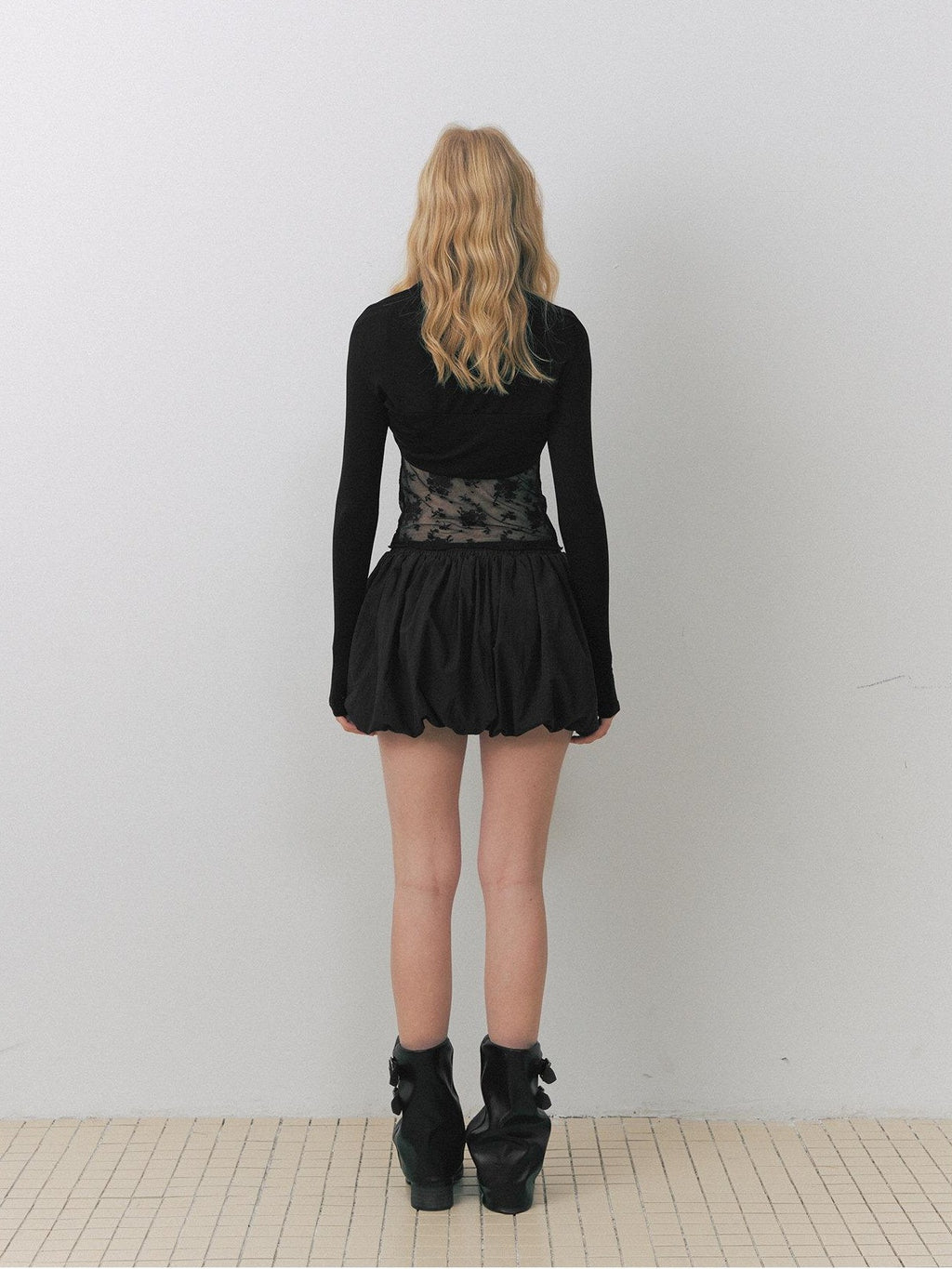 DeleteEx Lace Slim Fit Floral Crop Strappy Women Black Long Sleeve T-Shirts