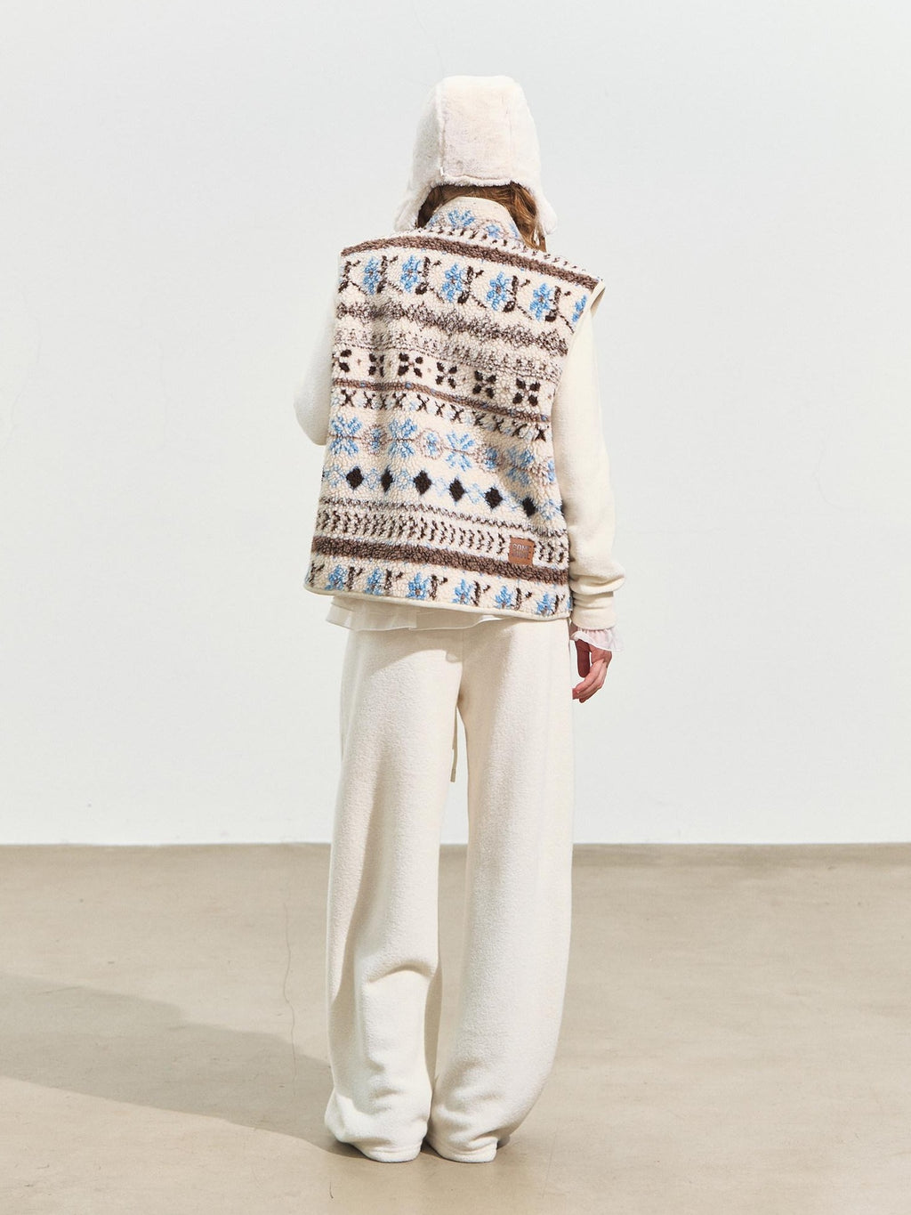 SOMESOWE Cropped Stand Collar Sweatshirt Loose Sexy Women Cream Pants Top & Pants Sets