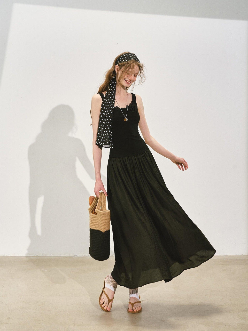 SOMESOWE Elegant Cotton Sleeveless U Neck A Line Black Women Work Date Travel Maxi Dresses
