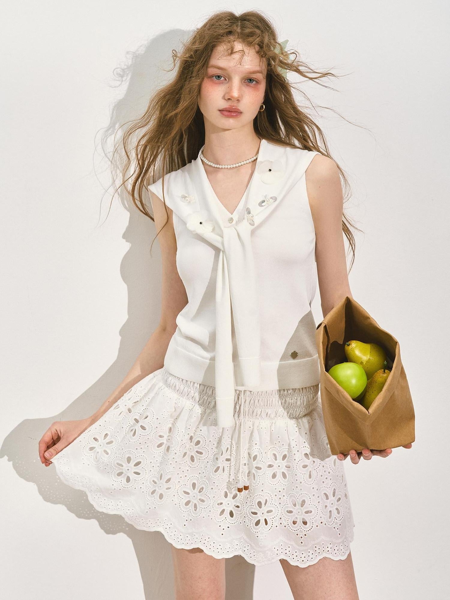 SOMESOWE Soft Viscose Nylon Slim Fit Casual Strappy Women Layering White Tank Tops