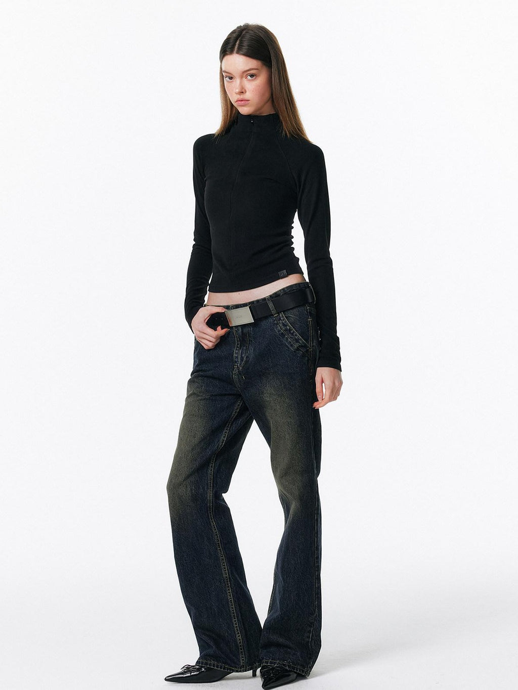 ALINNVSTUDIO Retro Washed Lowrise Micro Flare Cotton Button Fly Women Commute Flared Jeans
