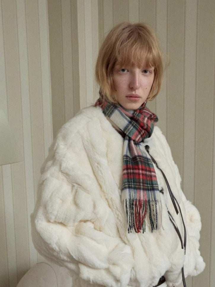 1JINN STUDIO 100 Percent Rabbit Fur Loose Short Crew Neck Women Off White Faux Fur Coats