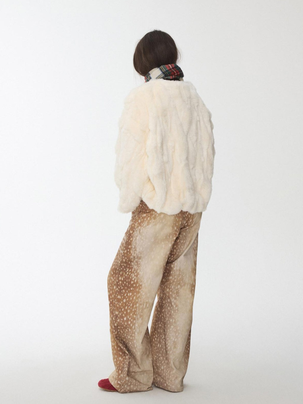1JINN STUDIO 100 Percent Rabbit Fur Loose Short Crew Neck Women Off White Faux Fur Coats
