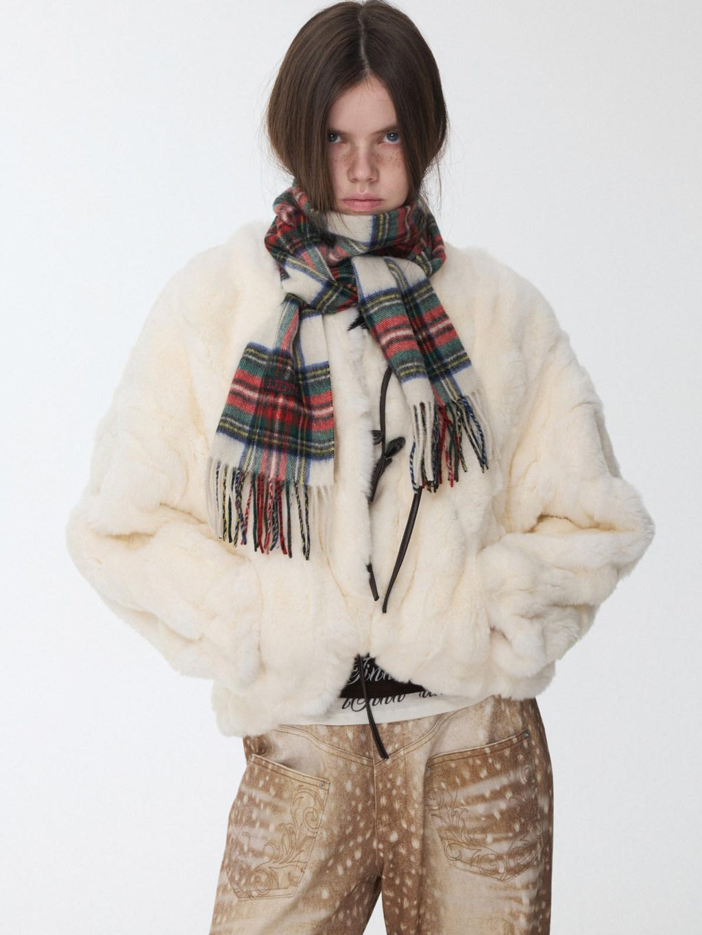 1JINN STUDIO 100 Percent Rabbit Fur Loose Short Crew Neck Women Off White Faux Fur Coats