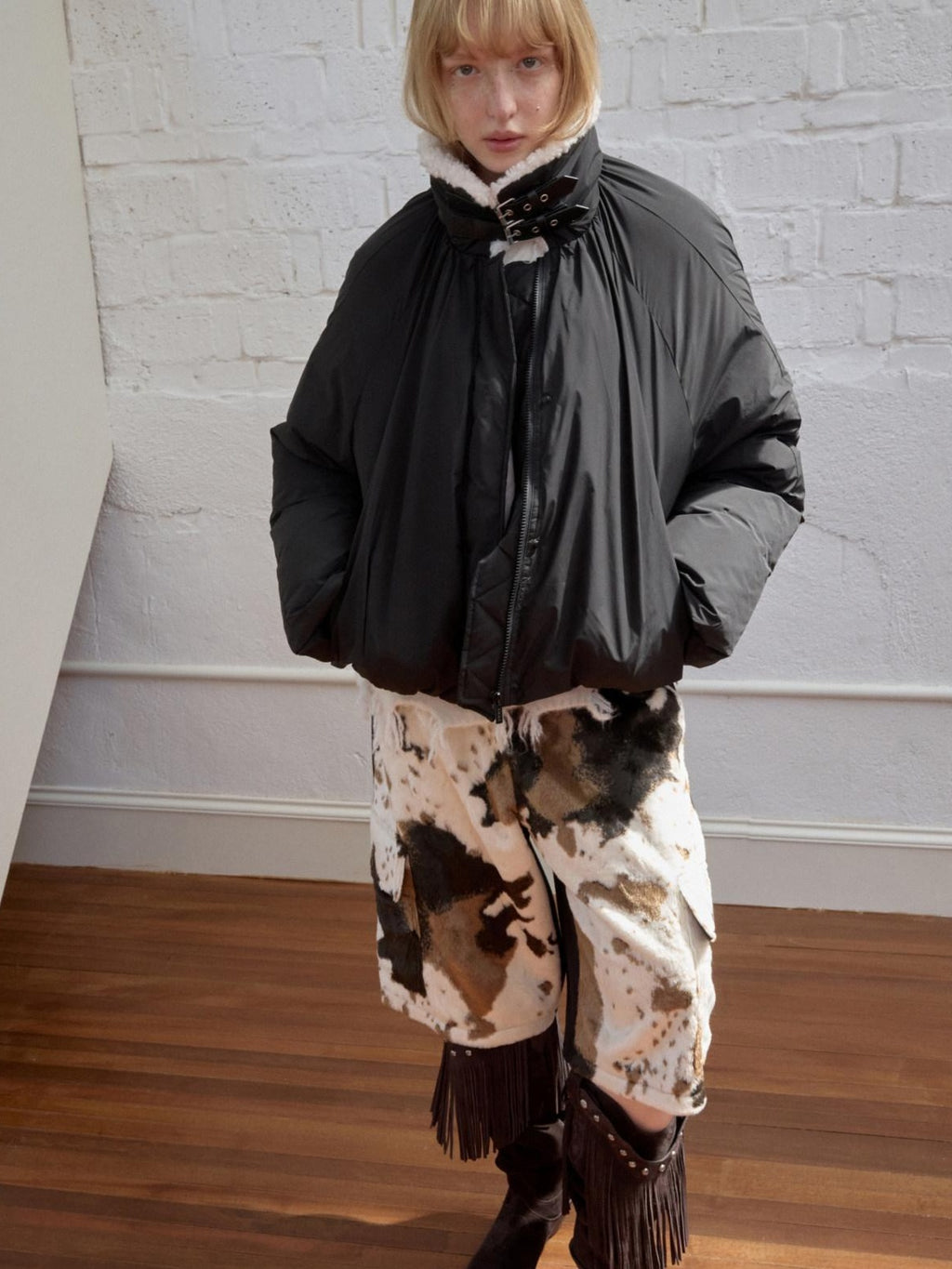 1JINN STUDIO 90 Percent White Duck Down Warm Straight Fit Pleated Commuter Puffer Jackets