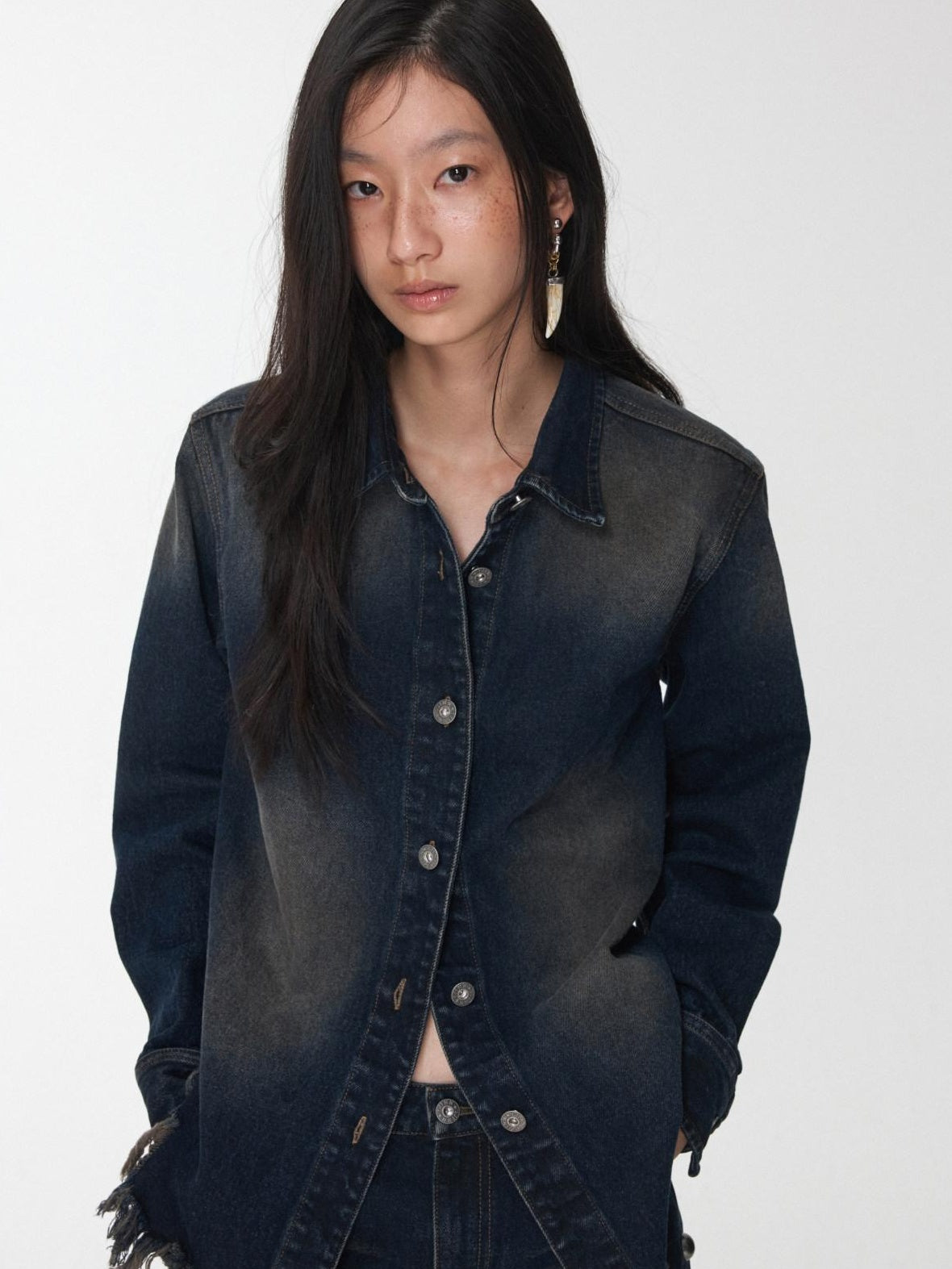 1JINN STUDIO Breathable Cotton Vintage Frayed Edge Cuffed Sleeve Casual Washed Denim Jackets