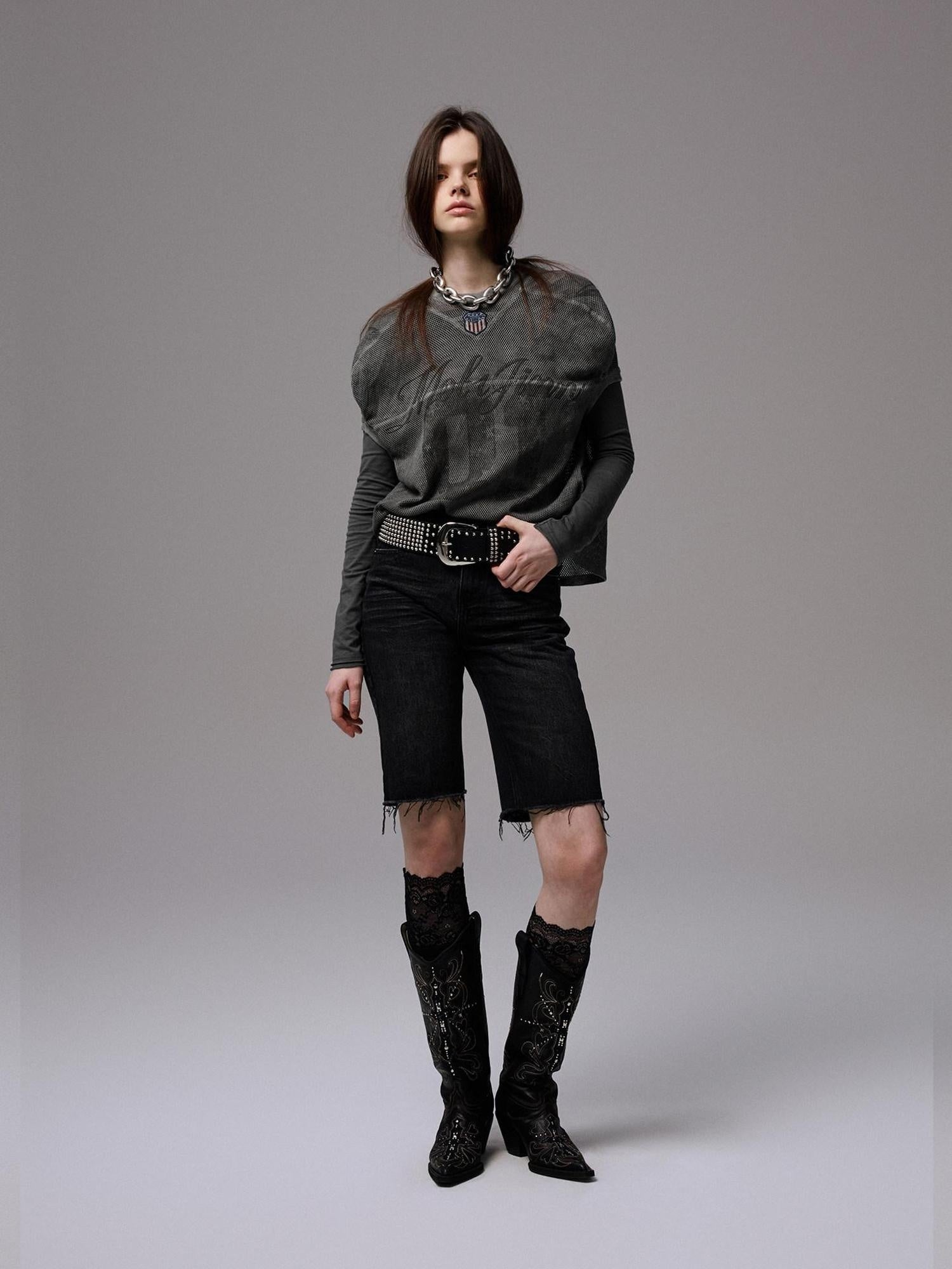 1JINN STUDIO Butt Lifting Low Waist Distressed Skinny Cotton Women Mid-Length Shorts