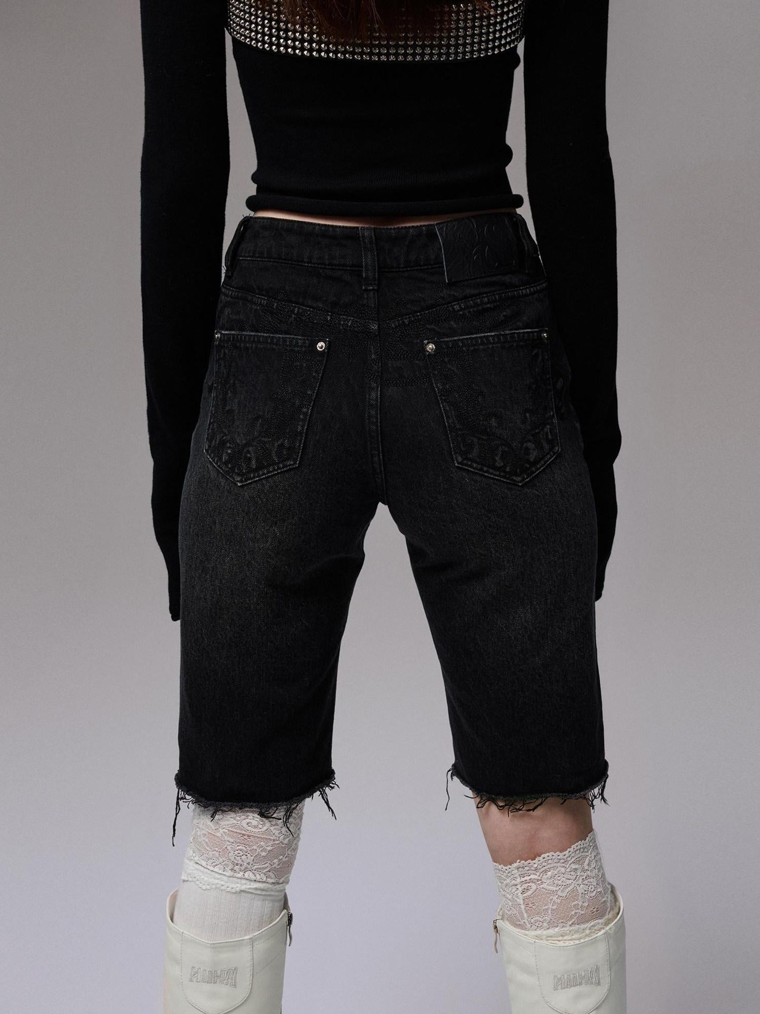 1JINN STUDIO Butt Lifting Low Waist Distressed Skinny Cotton Women Mid-Length Shorts