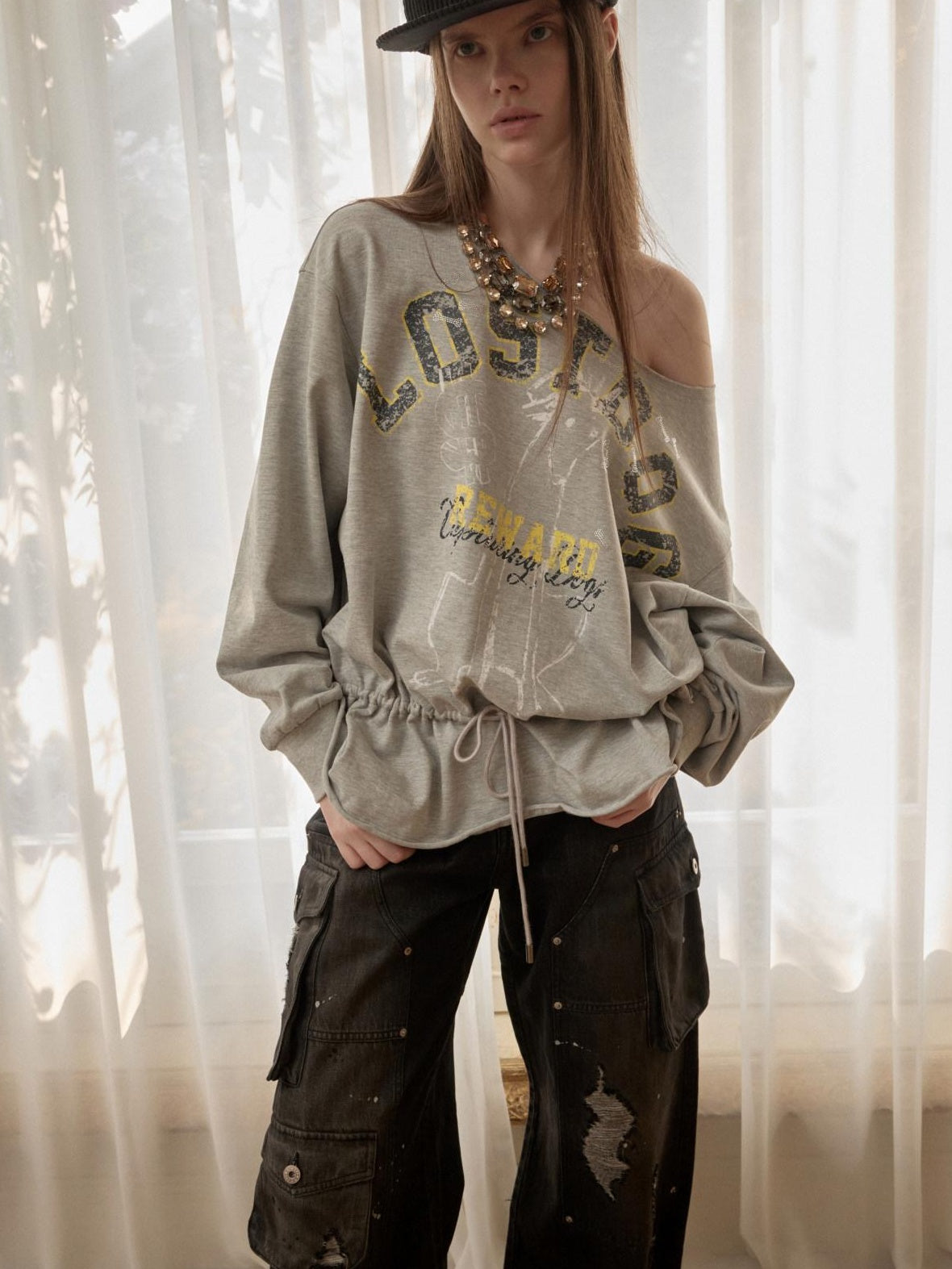 1JINN STUDIO Cotton Blend Slim Fit American Letter Print Long Sleeve Girls Sweatshirt