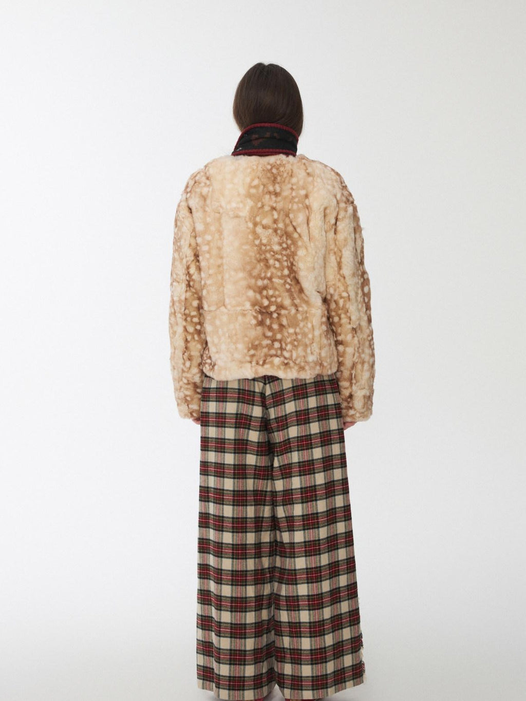 1JINN STUDIO Cozy Deer Print Short Casual Standard Fit Long Sleeve Women Faux Fur Coats