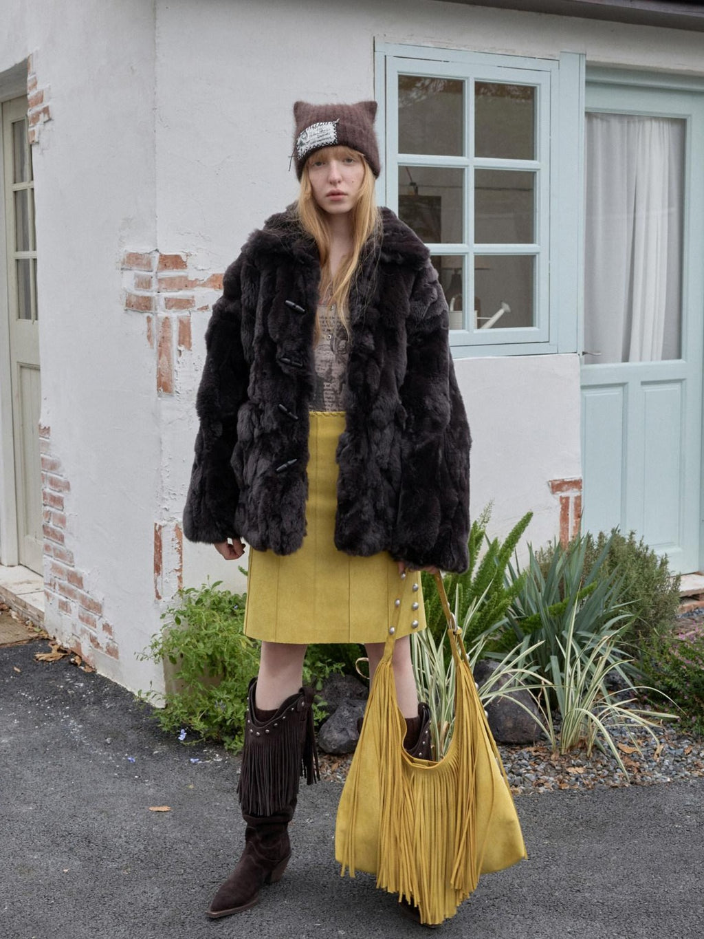 1JINN STUDIO Cozy Plush Oversized Lapel Short Women Casual Ivory Deep Brown Faux Fur Coats