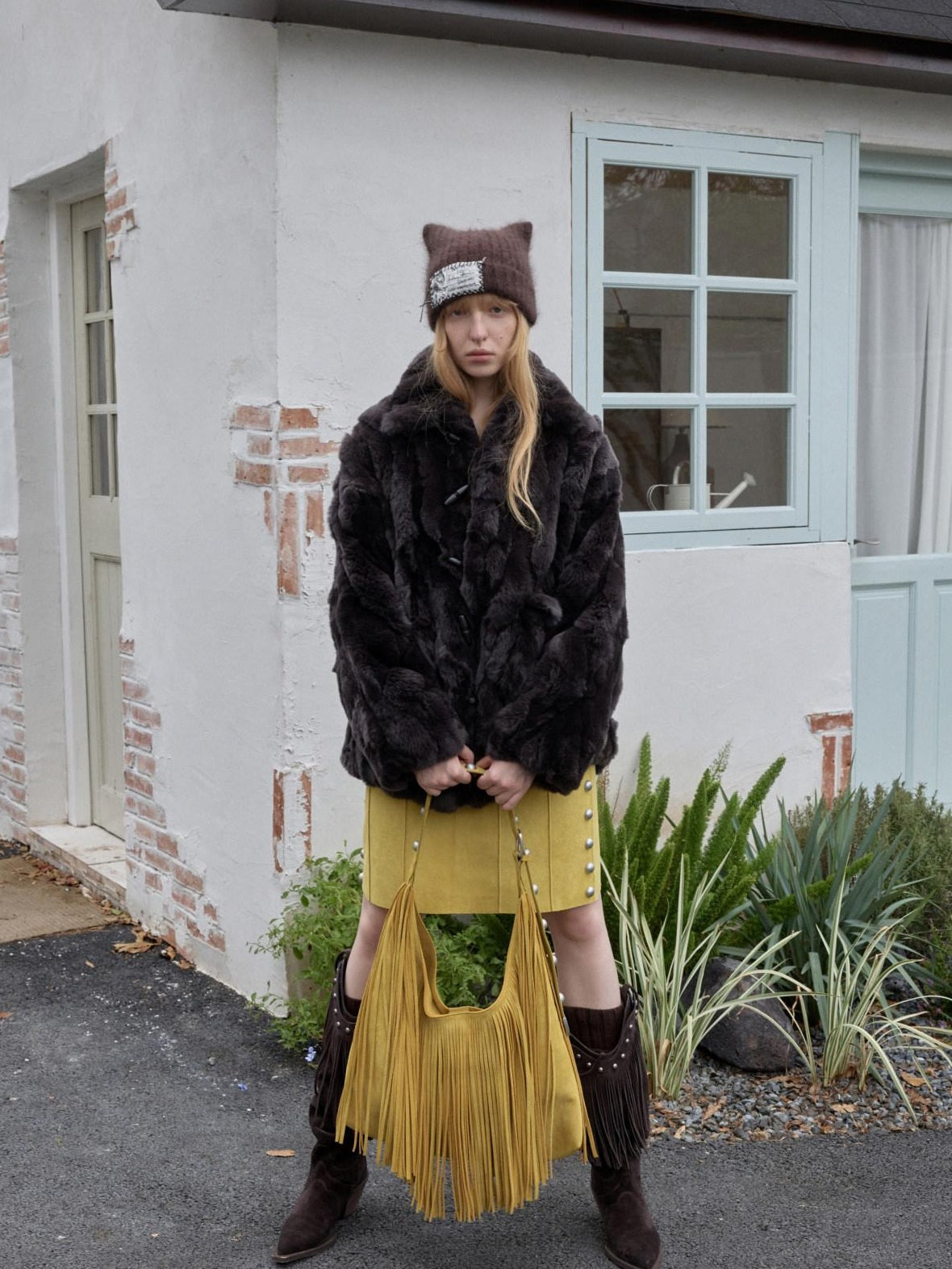 1JINN STUDIO Cozy Plush Oversized Lapel Short Women Casual Ivory Deep Brown Faux Fur Coats