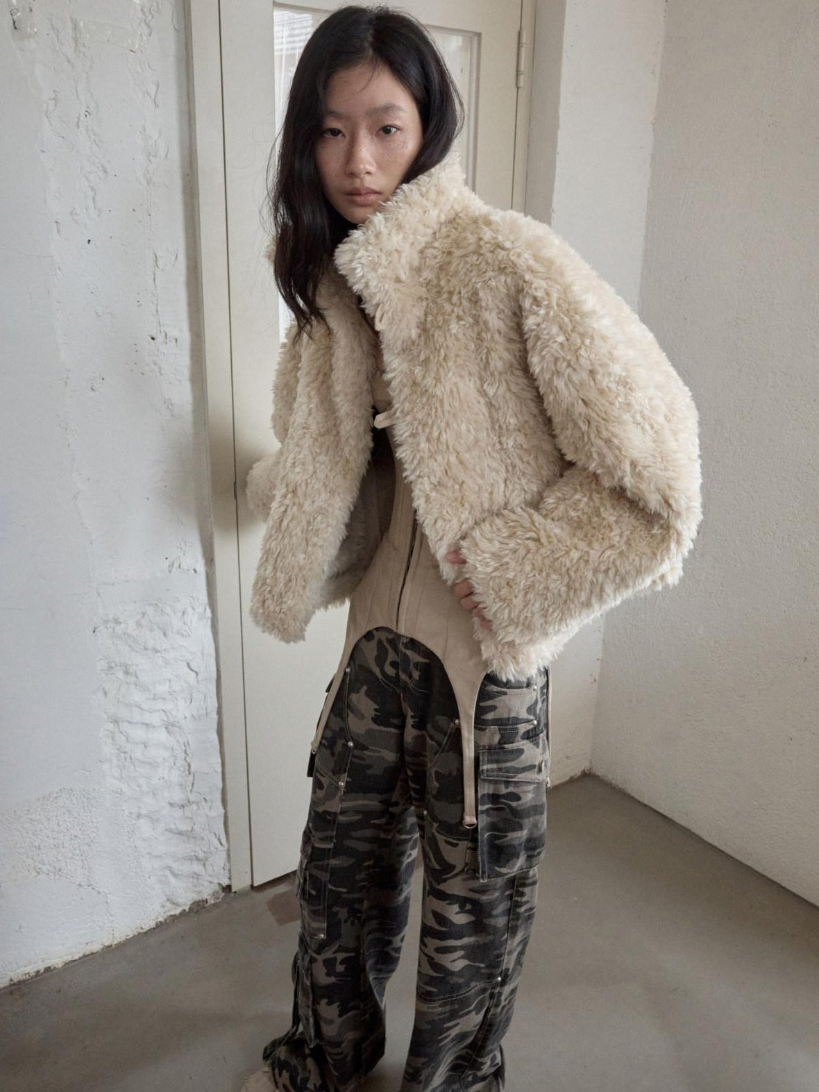 1JINN STUDIO Cozy Polka Dot Short Straight Stand Collar Button Front Women Faux Fur Coats