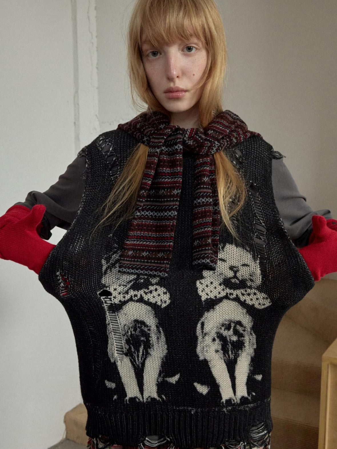 1JINN STUDIO Distressed Hooded Cotton Pullover Street Girls Black Knit Zipper Sweater Vests