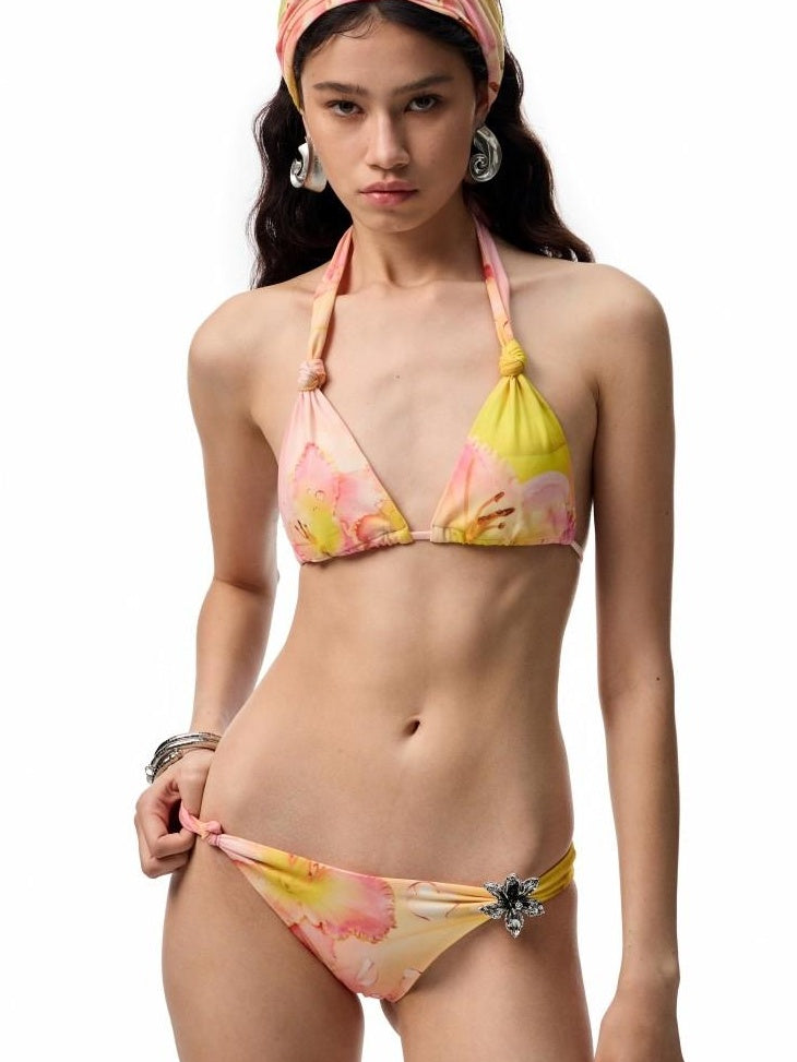 1JINN STUDIO Flattering Floral Print With Removable Pads Two Piece Beach Swim Bikini Sets