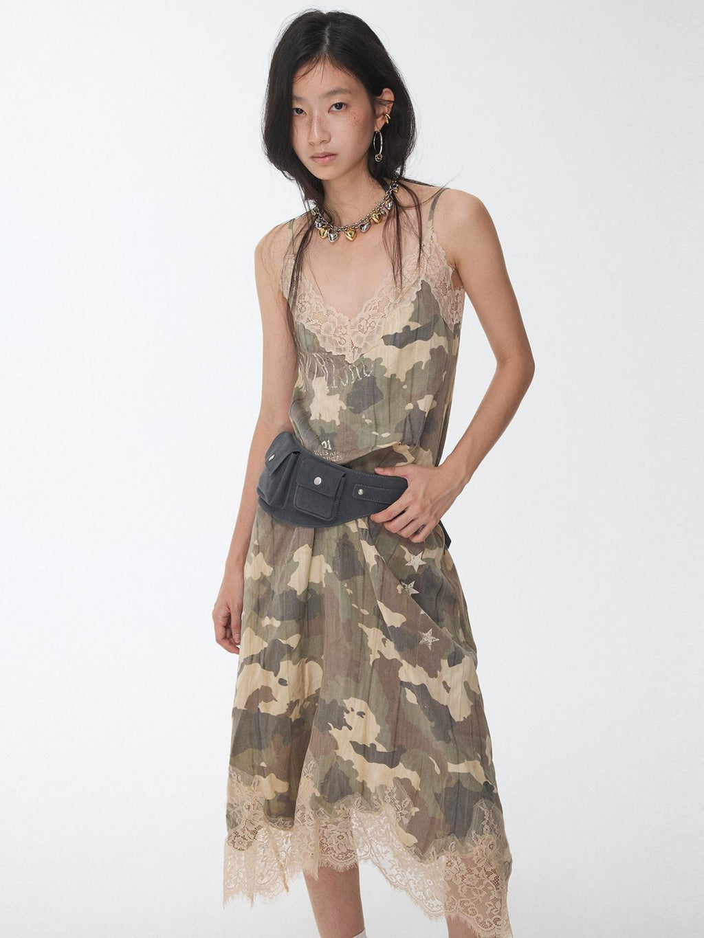 1JINN STUDIO Soft Lyocell Strappy V-neck O Silhouette Casual Camouflage Print Midi Dresses