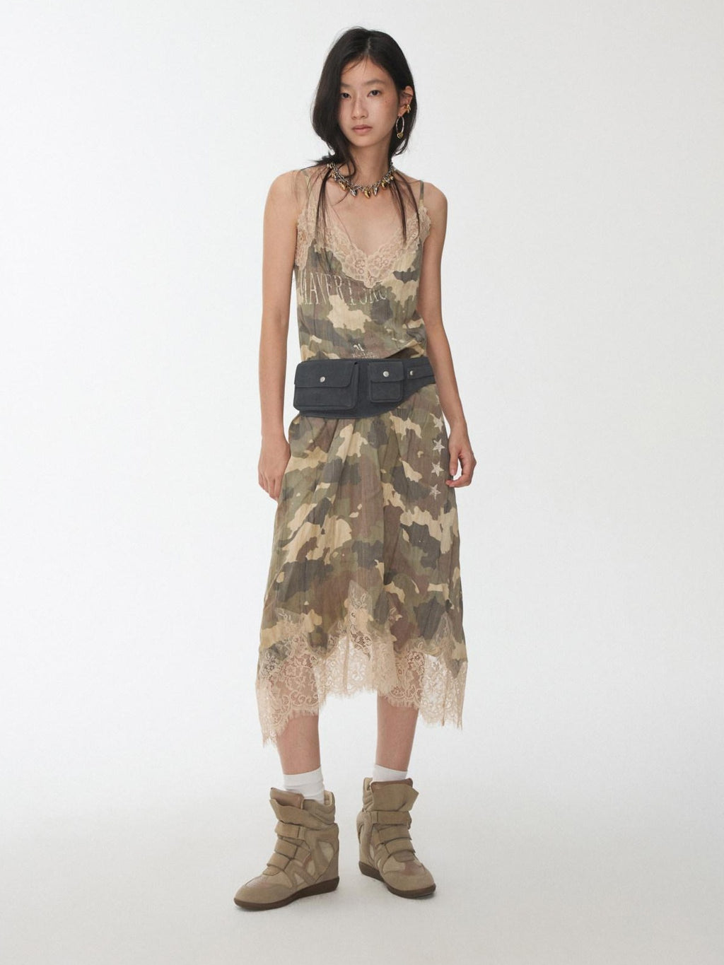 1JINN STUDIO Soft Lyocell Strappy V-neck O Silhouette Casual Camouflage Print Midi Dresses