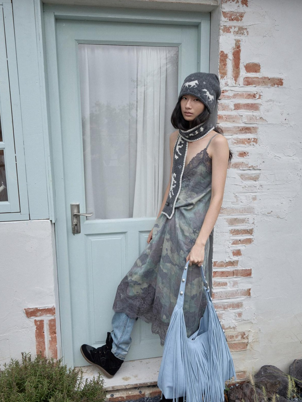 1JINN STUDIO Soft Lyocell Strappy V-neck O Silhouette Casual Camouflage Print Midi Dresses