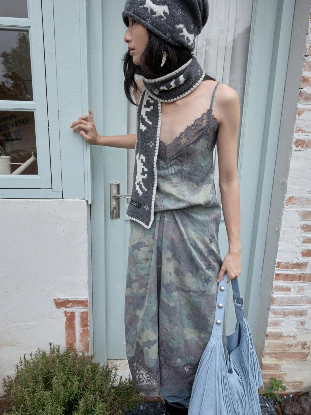 1JINN STUDIO Soft Lyocell Strappy V-neck O Silhouette Casual Camouflage Print Midi Dresses