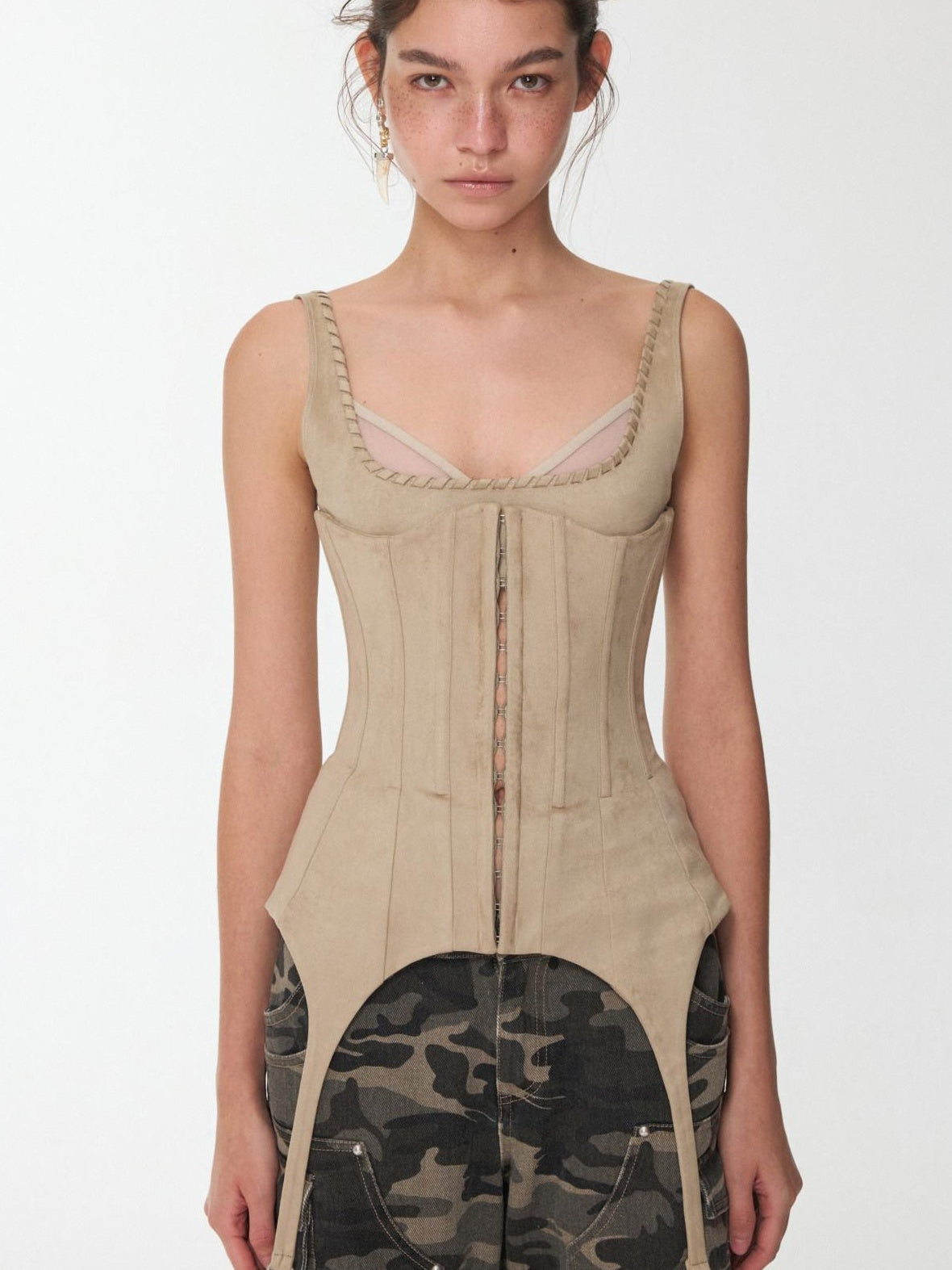 1JINN STUDIO Vintage Slim Fit Low Waist Casual Women Tank Top Black Camel Camisoles