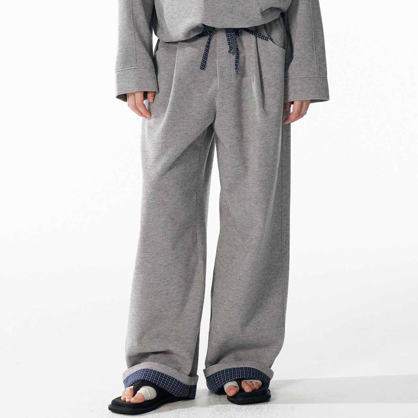 ALINNVSTUDIO_Soft_Brushed_Relaxed_Fit_Grey_Hoodie_Jogger_Casual_Athleisure_Top_&_Pants_Sets_MISSTT