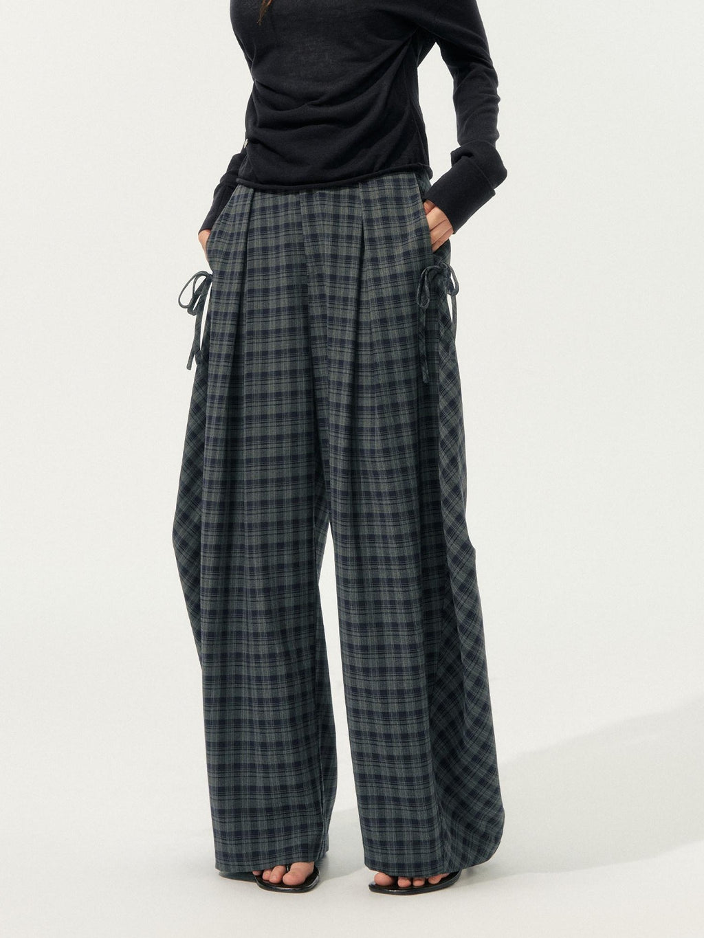 SOMESOWE Plaid Pocket Loose Fit Natural Waist Button Grey Casual Women Wide Leg Pants