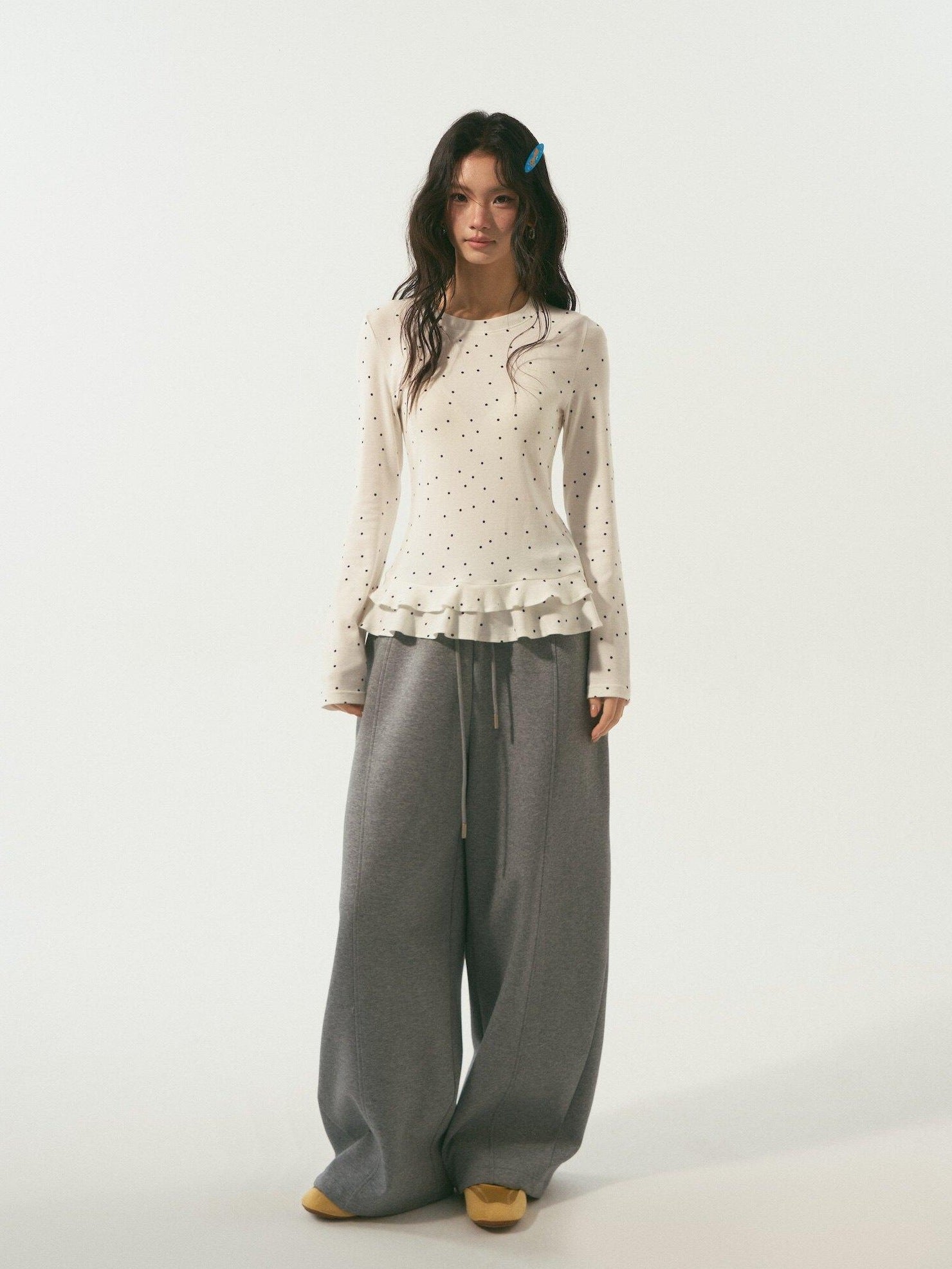 SOMESOWE Pocketed Drawstring Relaxed Curved Leg Women Poly Cotton Sweatpants