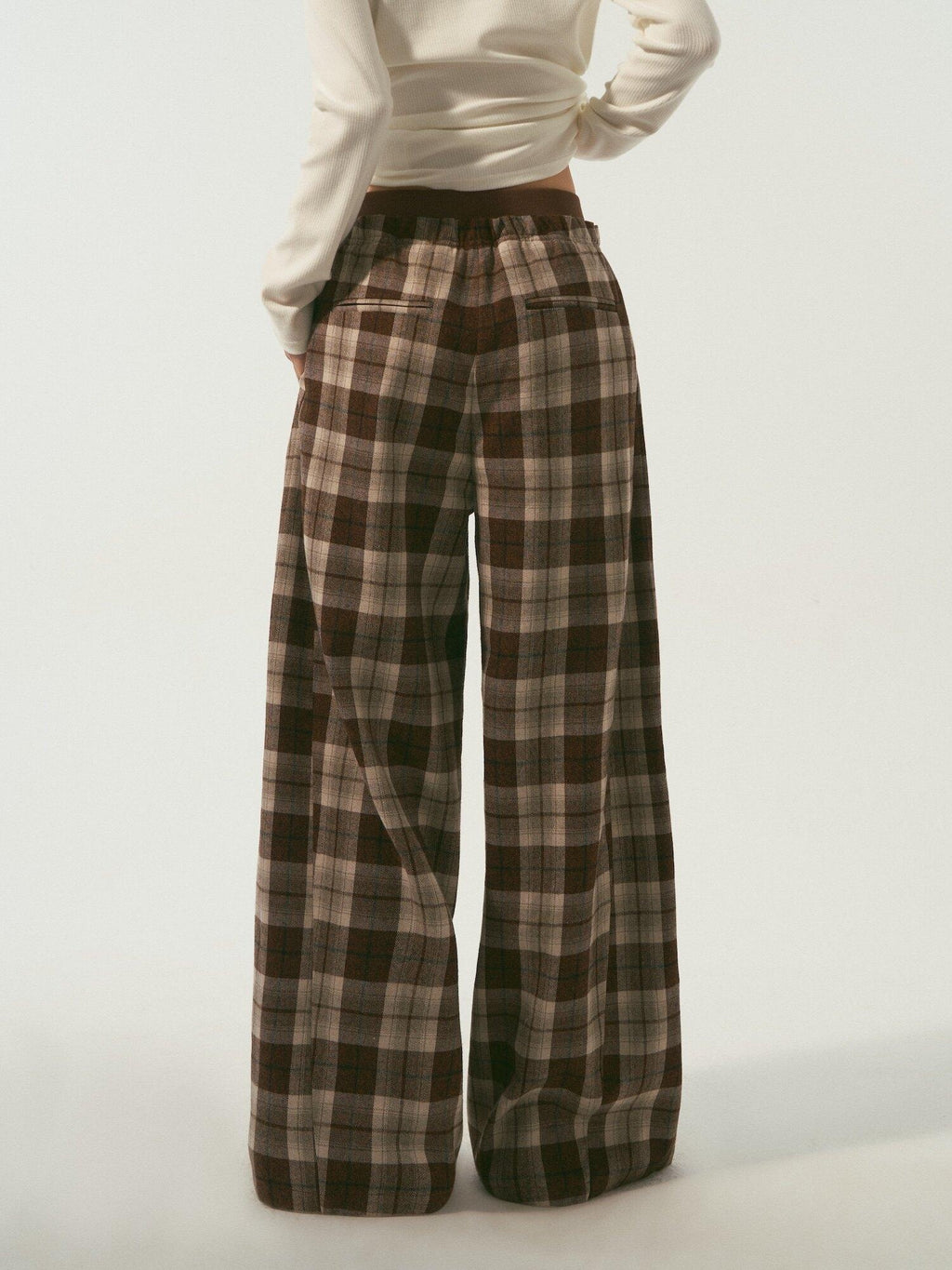 SOMESOWE Original Plaid Pocket Relaxed Curved Natural Waist Women Daily Grey Sweatpants