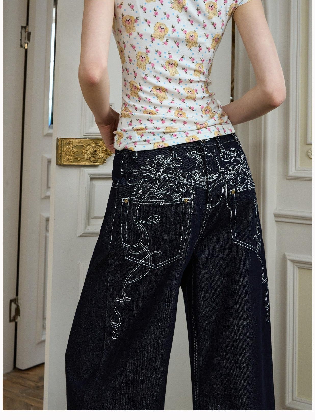 DeleteEx Embroidered Natural Waist Button Fly Micro Stretch Women Black Wide Leg Jeans