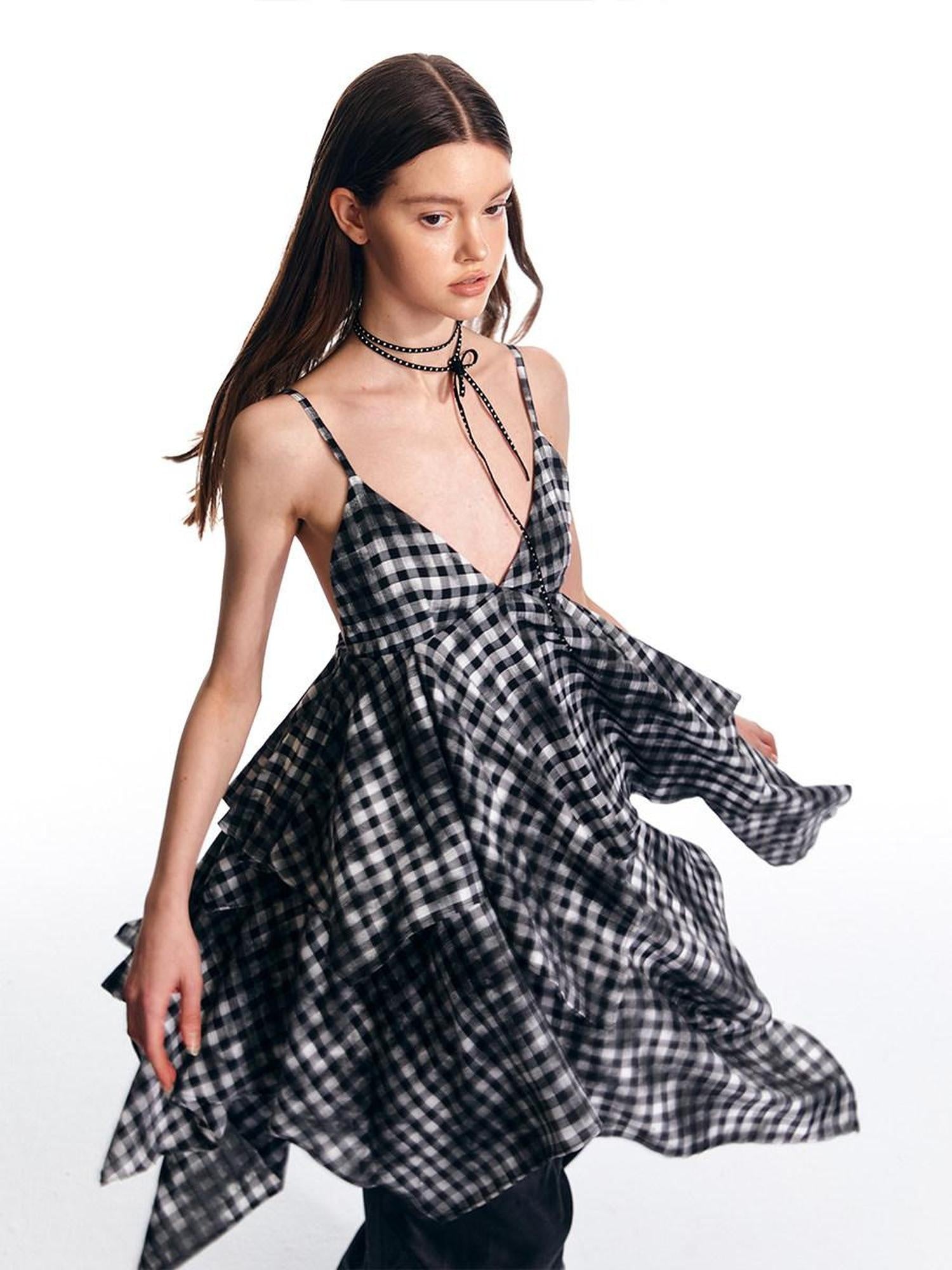 ALINNVSTUDIO Plaid Strappy Polyester Sweet Spicy Sleeveless Youth City Commute Midi Dresses