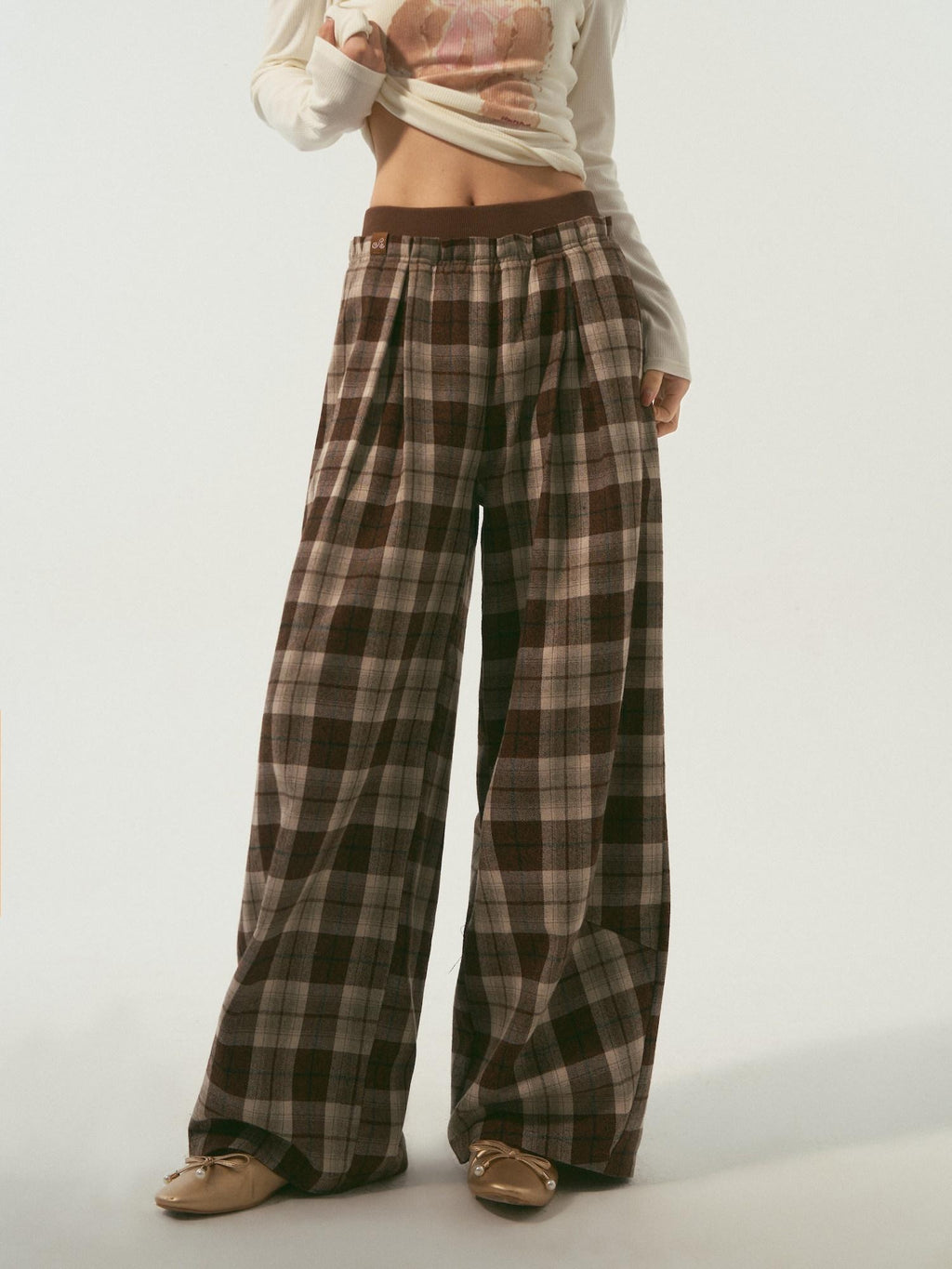 SOMESOWE Original Plaid Pocket Relaxed Curved Natural Waist Women Daily Grey Sweatpants