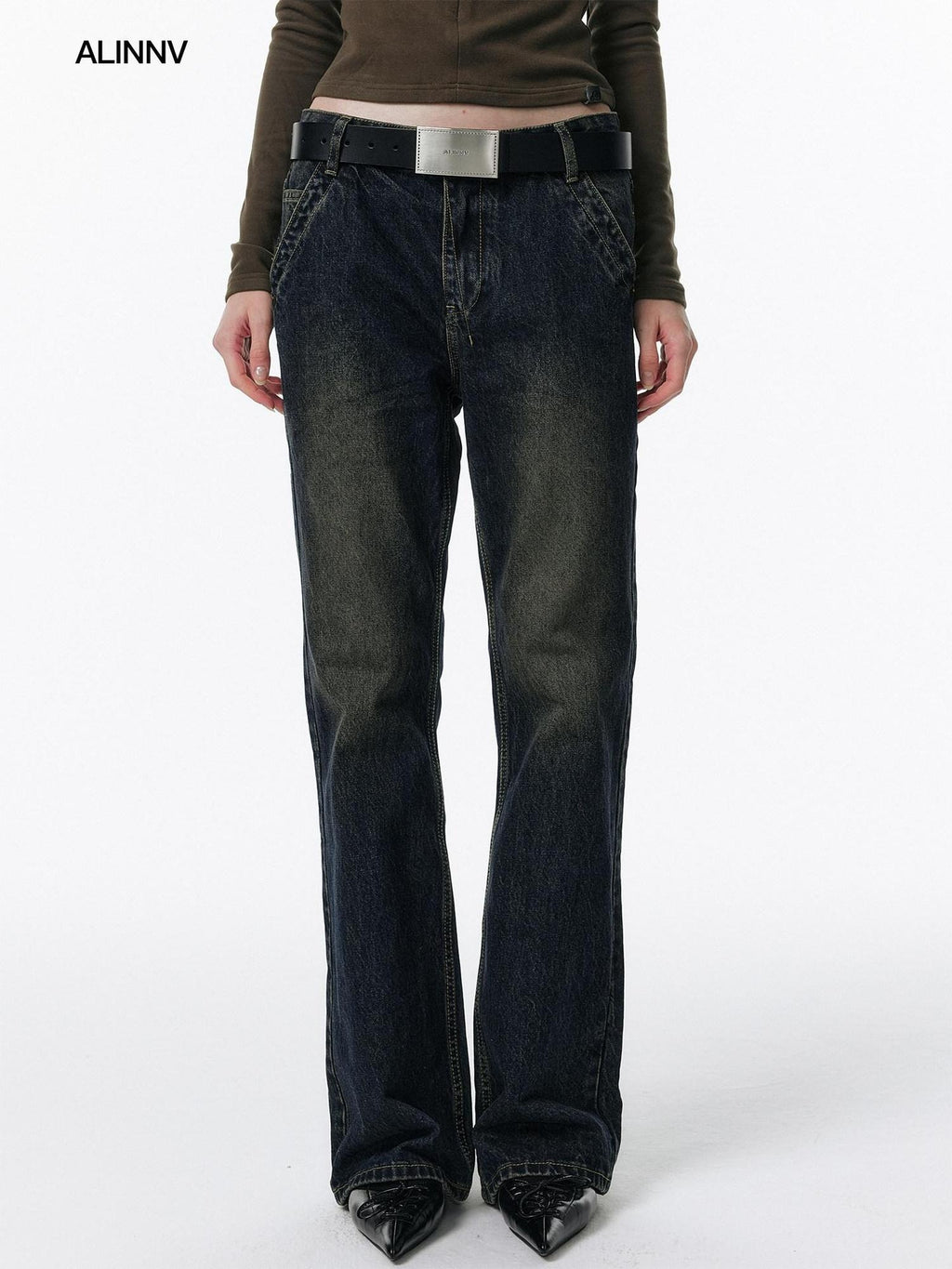 ALINNVSTUDIO Retro Washed Lowrise Micro Flare Cotton Button Fly Women Commute Flared Jeans