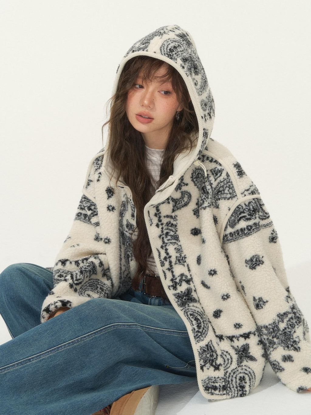 SOMESOWE Soft Fleece Warmth Casual Loose Fit Hooded Women Geometric Polyester Zip Jackets