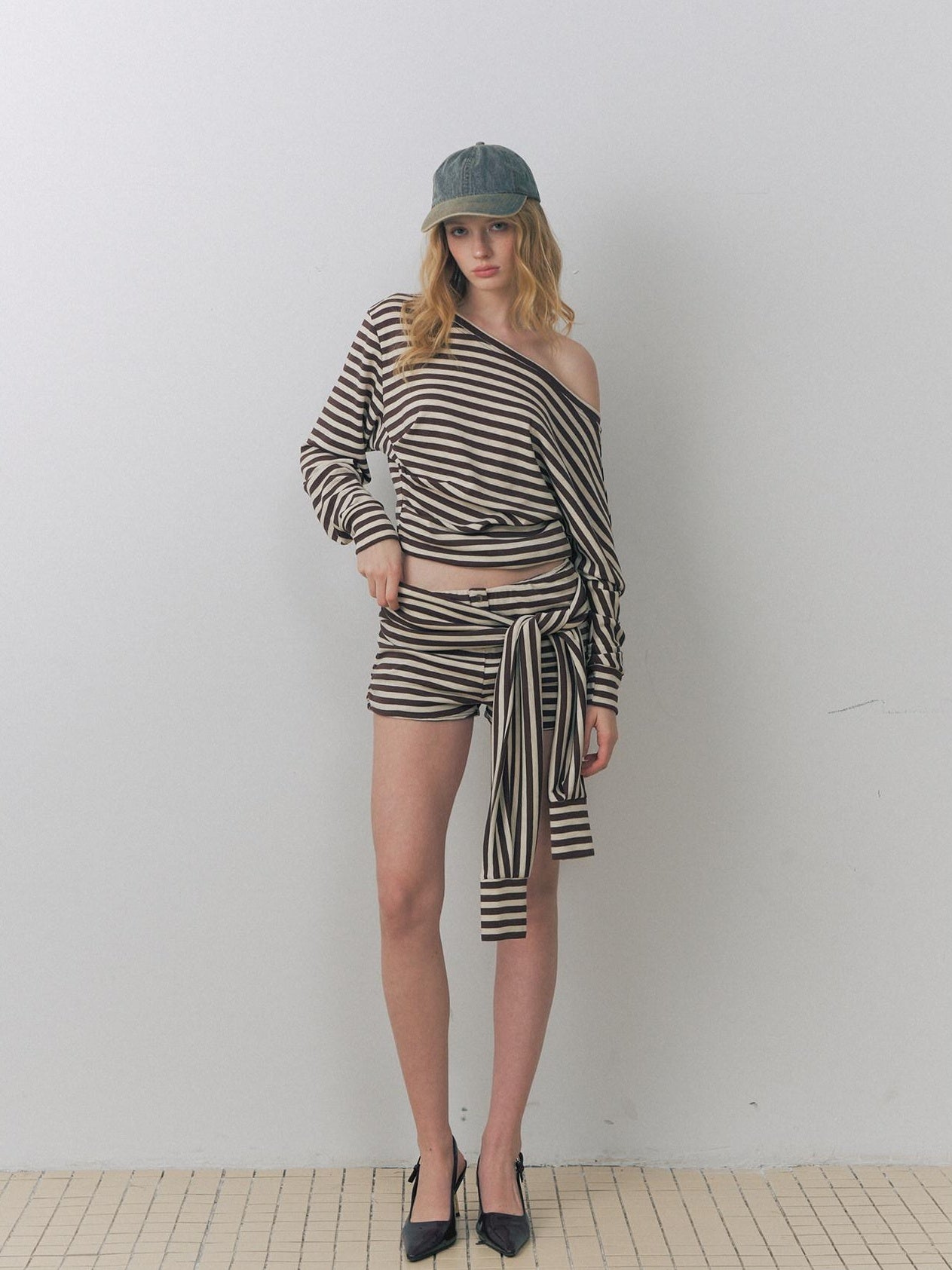 DeleteEx Ruched Asymmetric Off Shoulder Loose Casual Striped Womens Long Sleeve Crop Tops