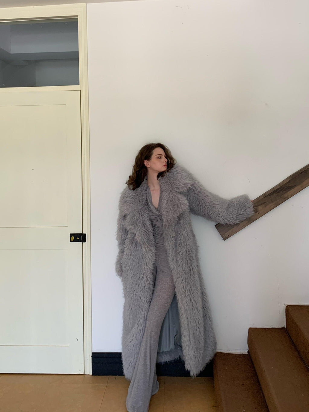 BUZHOU Luxurious Plush Fox Inspired Round Neck Longline Gray S M L Faux Fur Coats