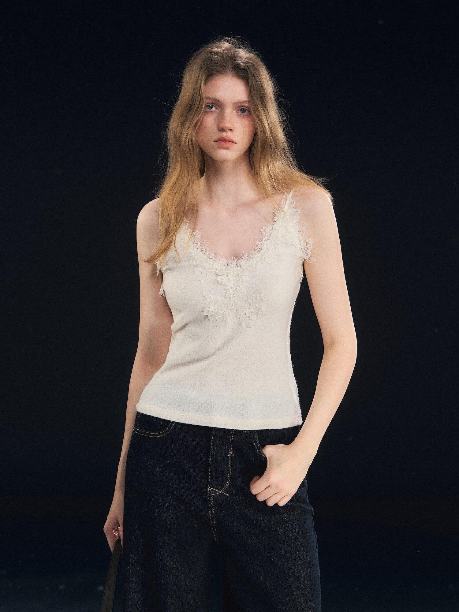 SOMESOWE Lace V-neck Loose Fit Office Layering Strappy Women Black Ivory Camisoles