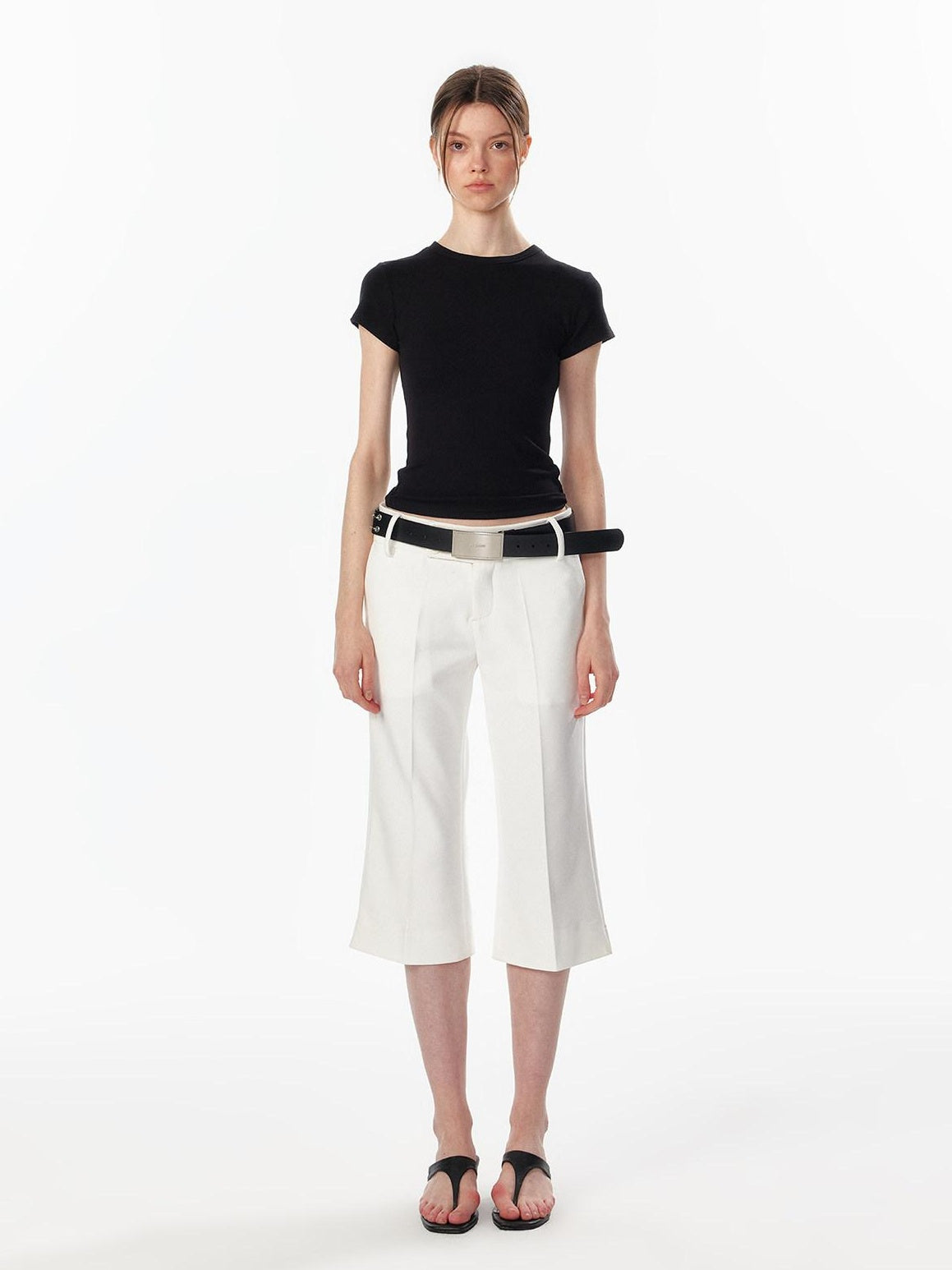 ALINNVSTUDIO Low Waist Button Detail Slim Side Slit Womens Polyester Mid-Length Shorts