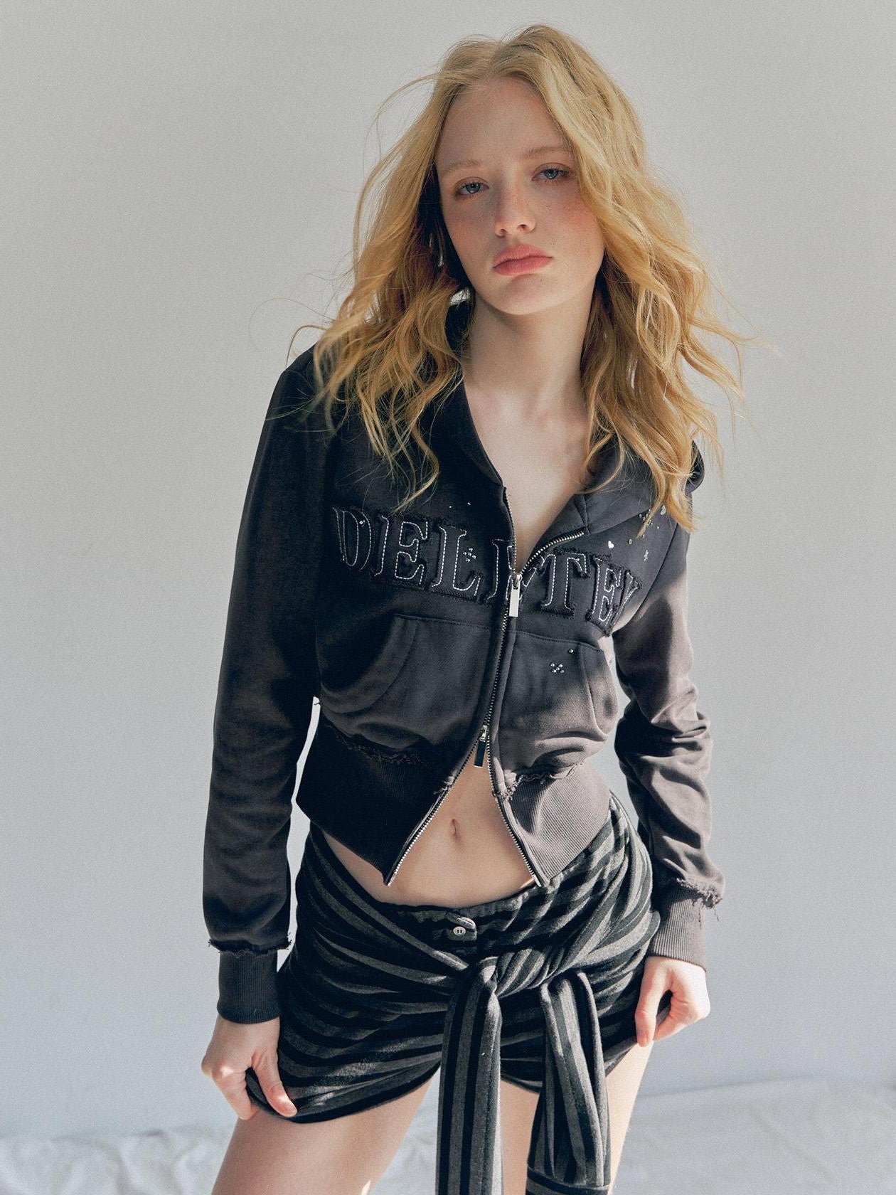 DeleteEx Washed Cropped Zip Front Artistic Cityscape Letter Graphic Women Charcoal Hoodie