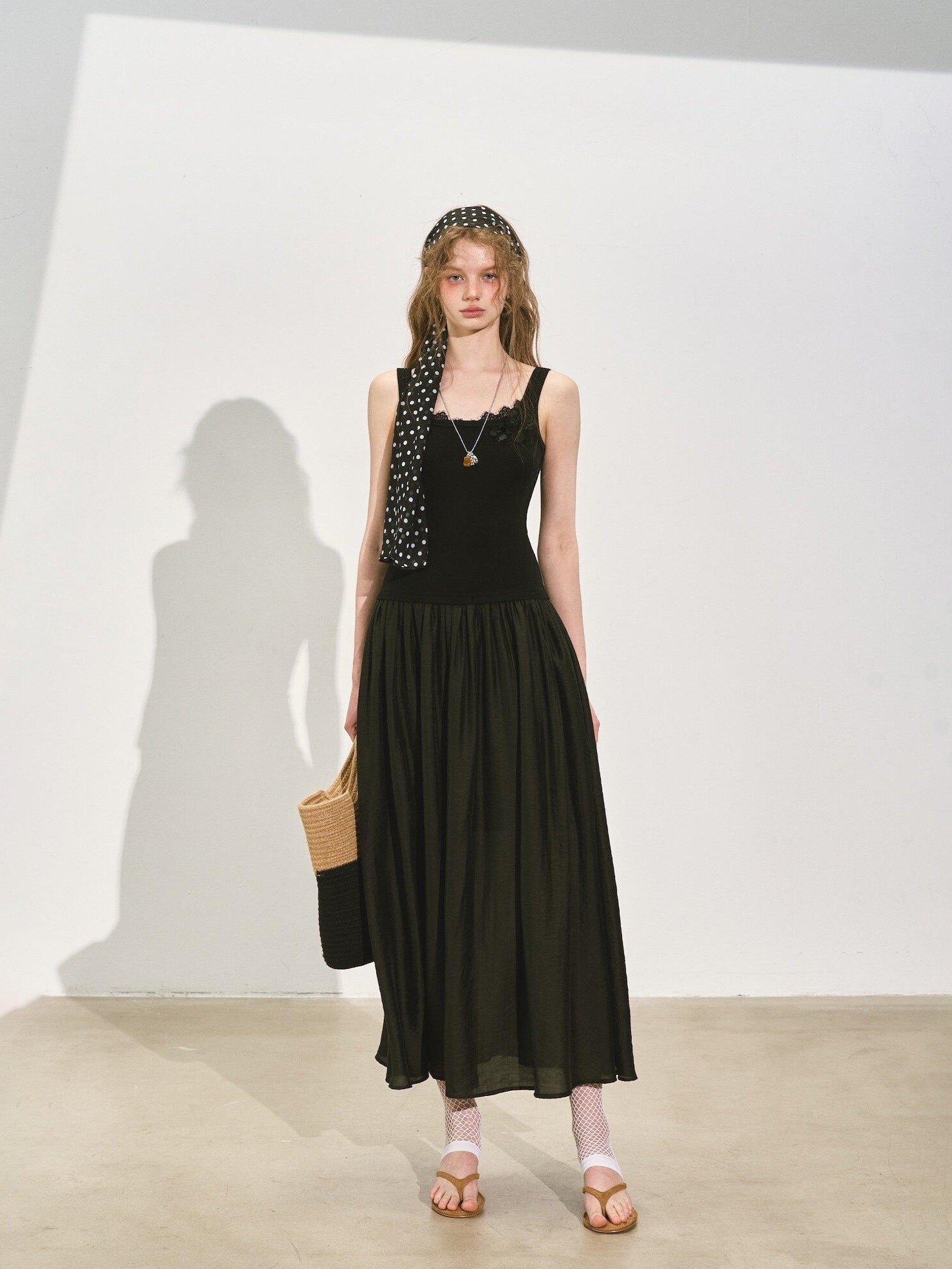 SOMESOWE Elegant Cotton Sleeveless U Neck A Line Black Women Work Date Travel Maxi Dresses