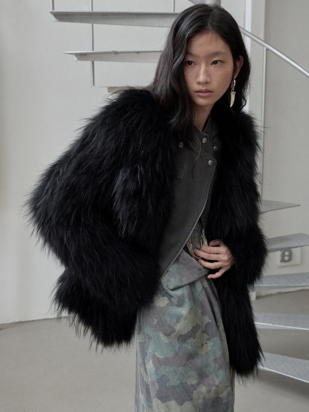 1JINN STUDIO Cozy Woven Cropped Cinched Waist Lapel Long Sleeve Young Women Faux Fur Coats