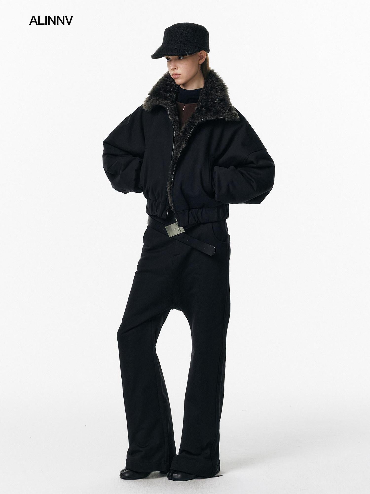 ALINNVSTUDIO Asymmetric Versatile Slight Flare Slim Natural Waist Casual Sweatpants