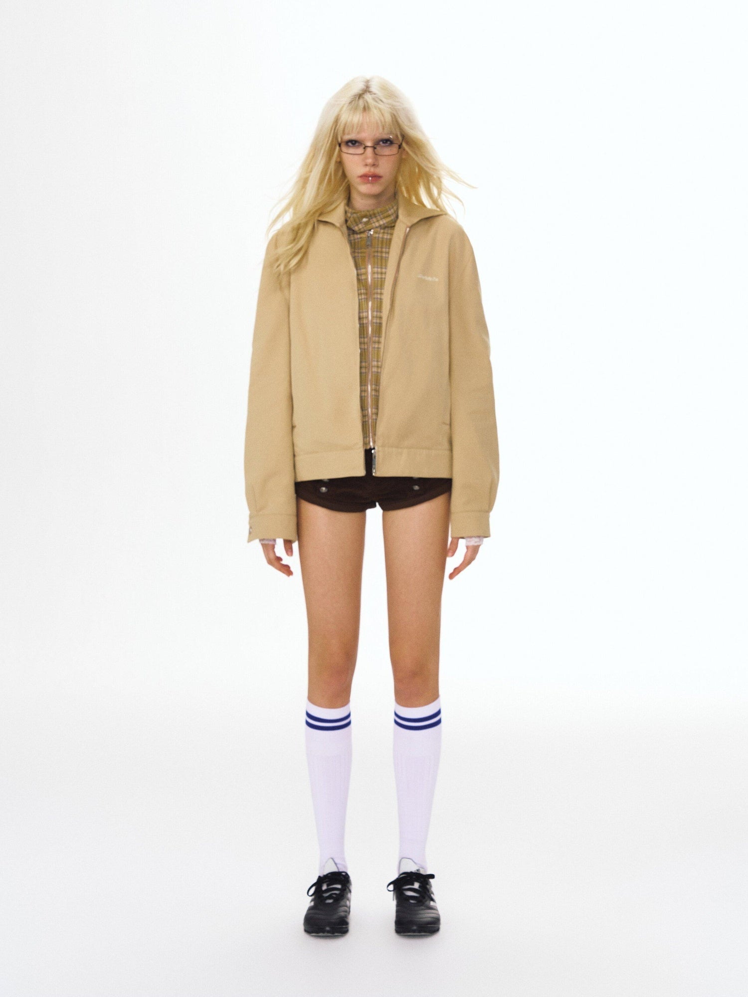 DeleteEx Versatile Straight Fit Lapel Collar Khaki Women Poly Cotton Blend Trench Coats