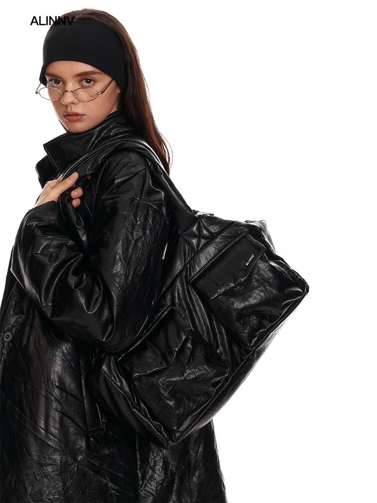 ALINNVSTUDIO Spacious Black Large Single Shoulder Casual Teen Everyday Bags