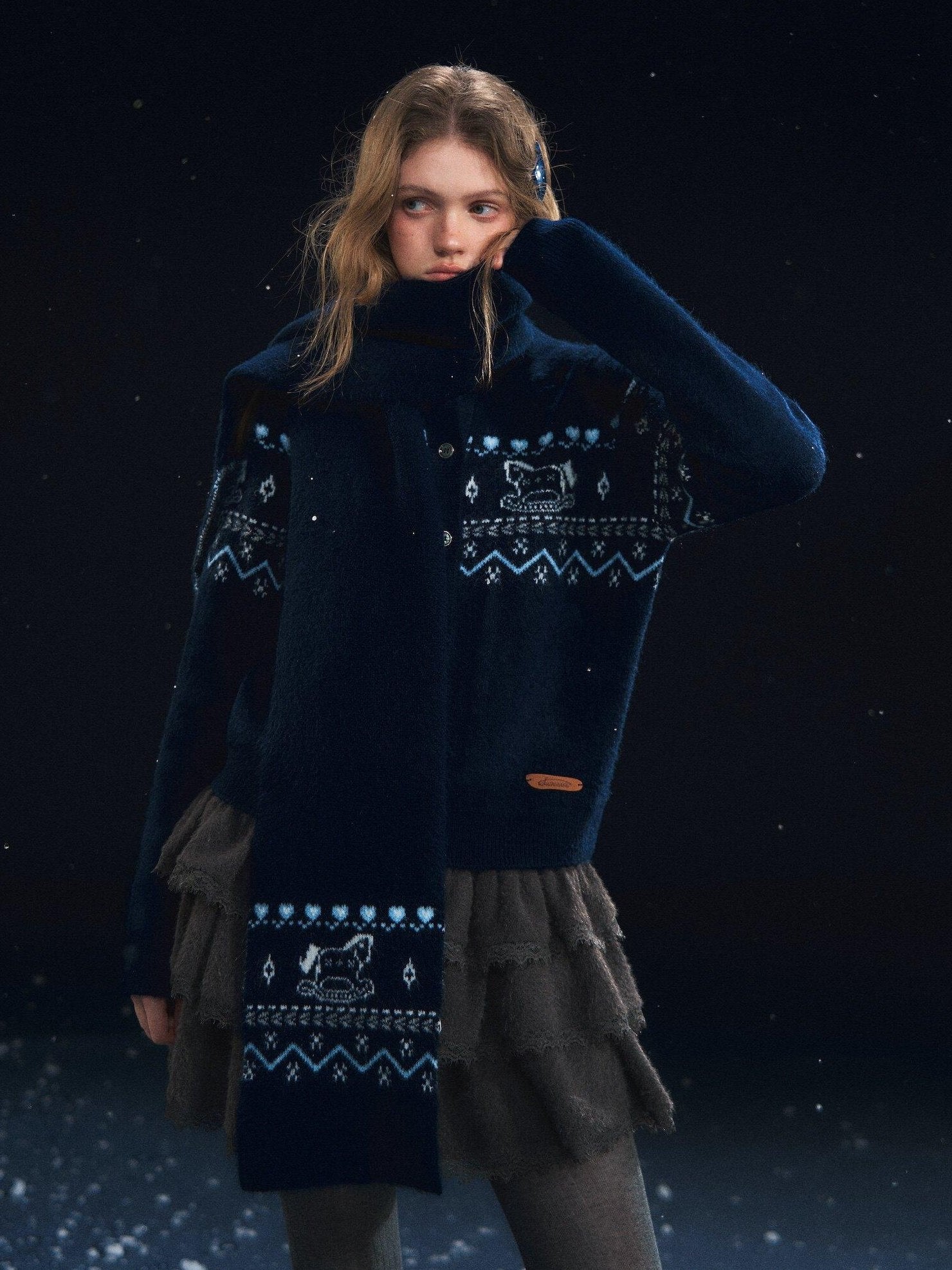 SOMESOWE Cozy Animal Contrast Knit Regular Fit Women Button Neck Cardigans