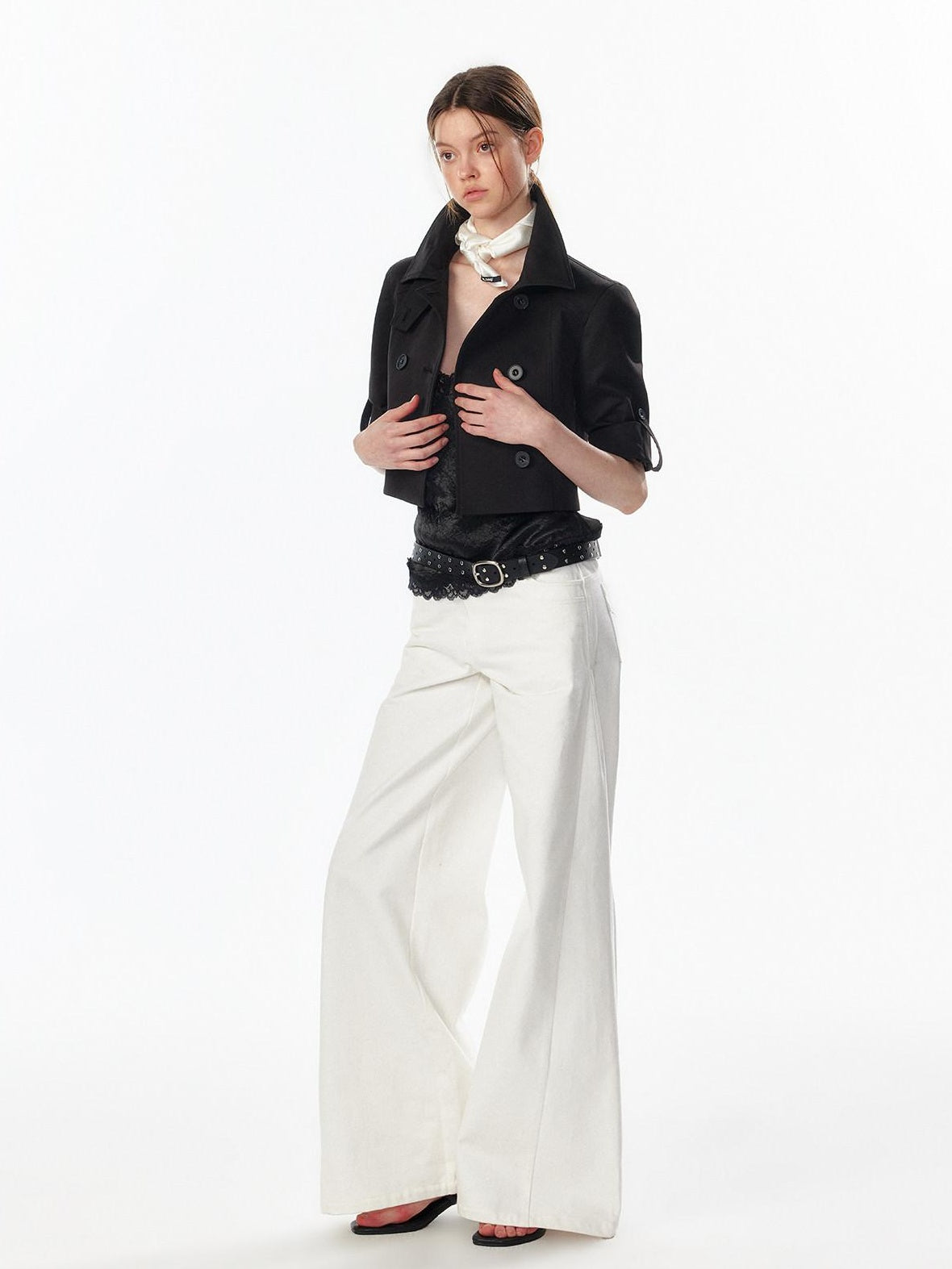 ALINNVSTUDIO Soft Cotton Low Rise Button Fly Loose Fit Women Classic Straight Leg Jeans