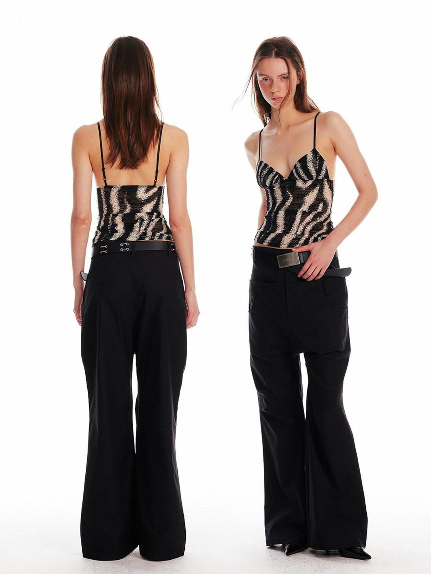 ALINNVSTUDIO Original Slim Fit Zebra Print Spaghetti Strap No Pad Button Front Camisoles