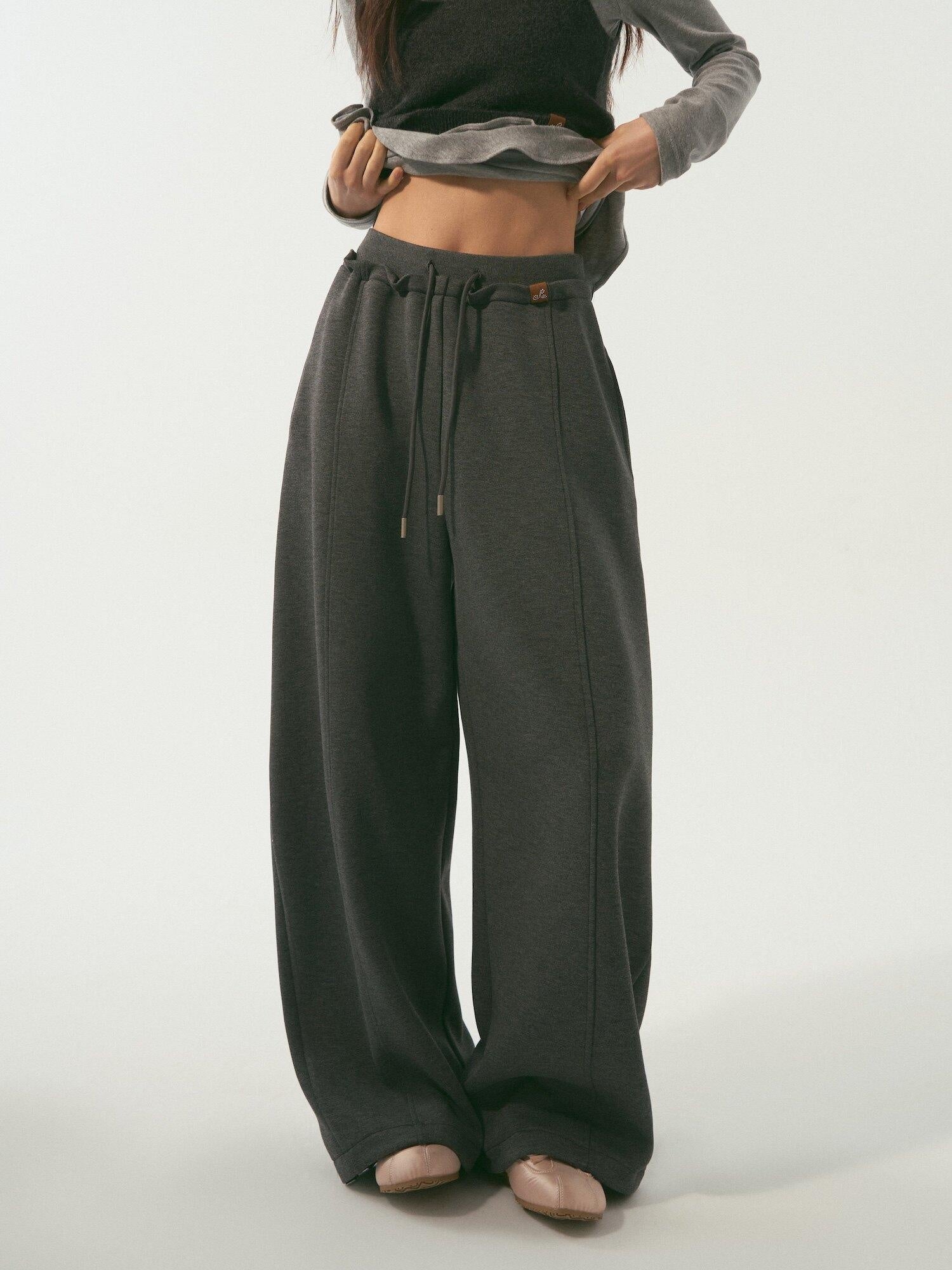 SOMESOWE Pocketed Drawstring Relaxed Curved Leg Women Poly Cotton Sweatpants