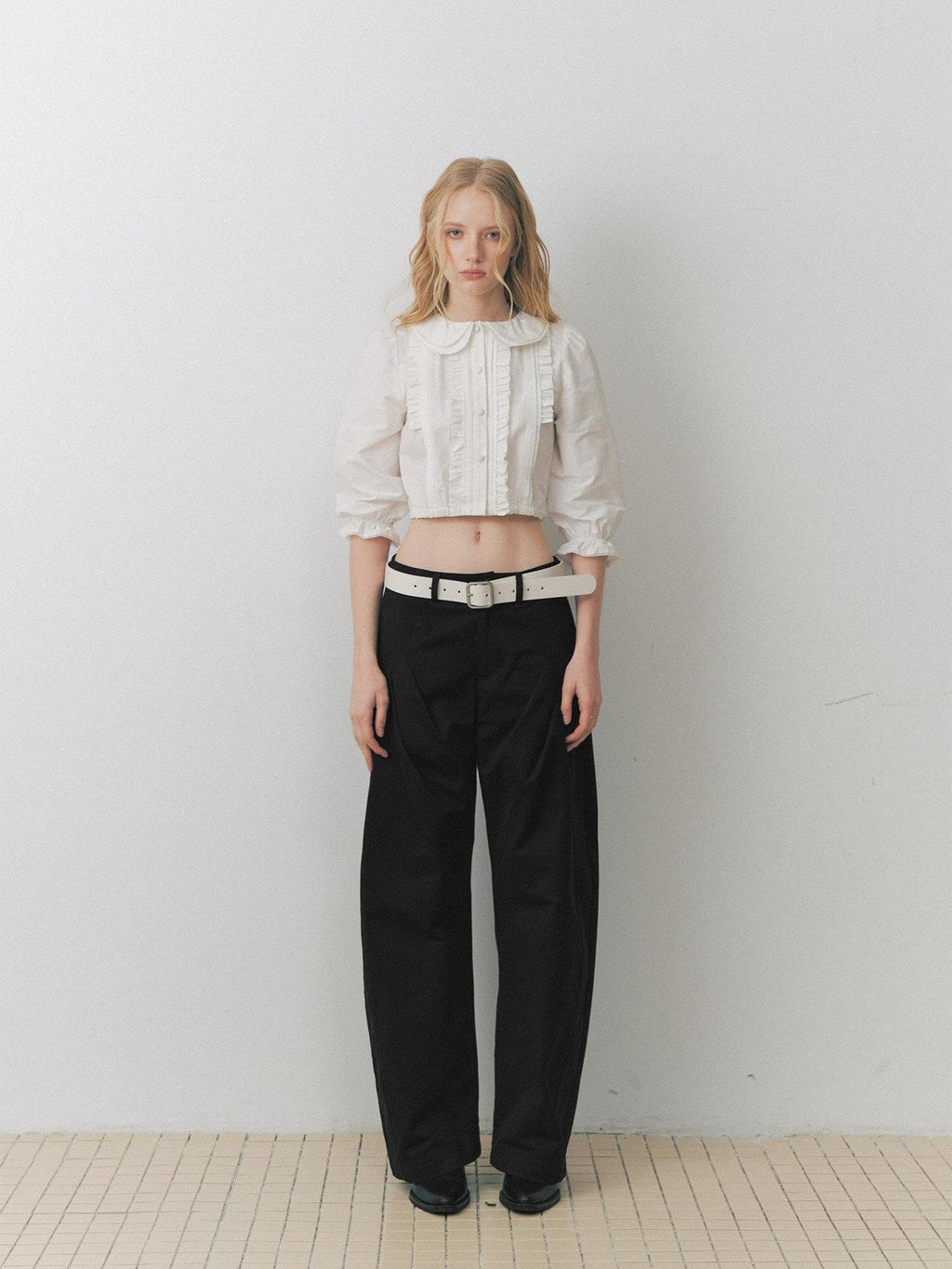 DeleteEx Keeps Shape High Waist Cropped Lace Puff Sleeve Doll Collar Women White Blouses